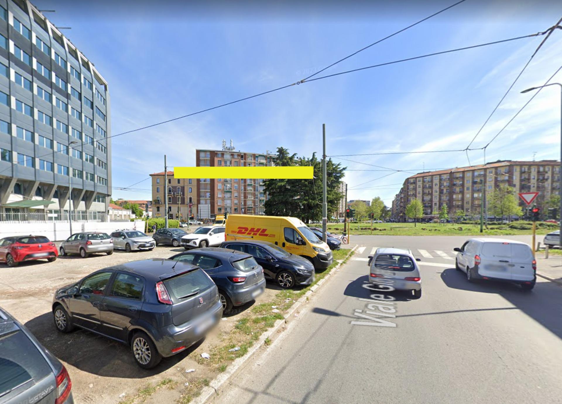 Impianto STRISCIONE a Milano, in zona Da Nonna