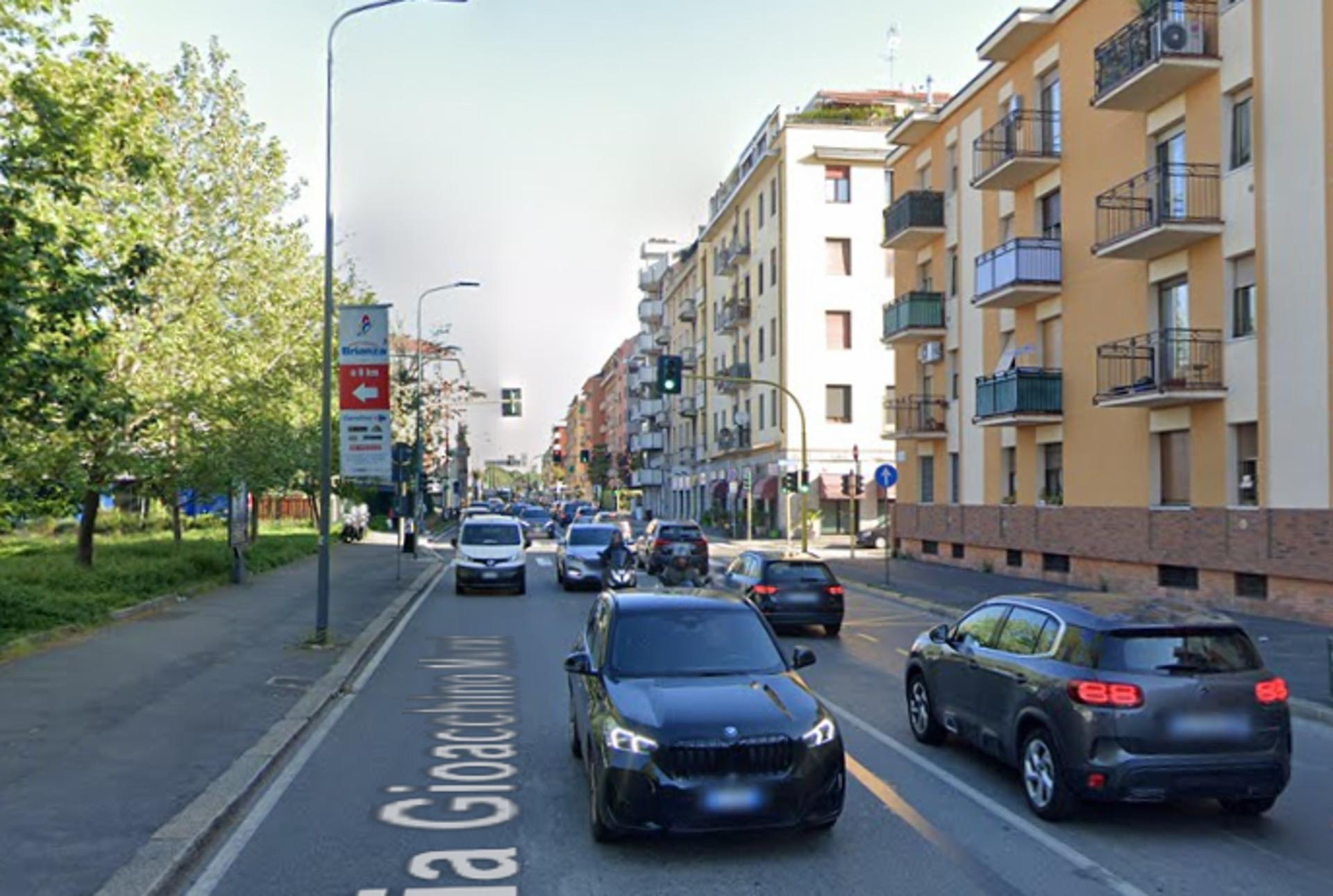 Impianto VERTICAL BANNER a Milano, in zona Biolaser
