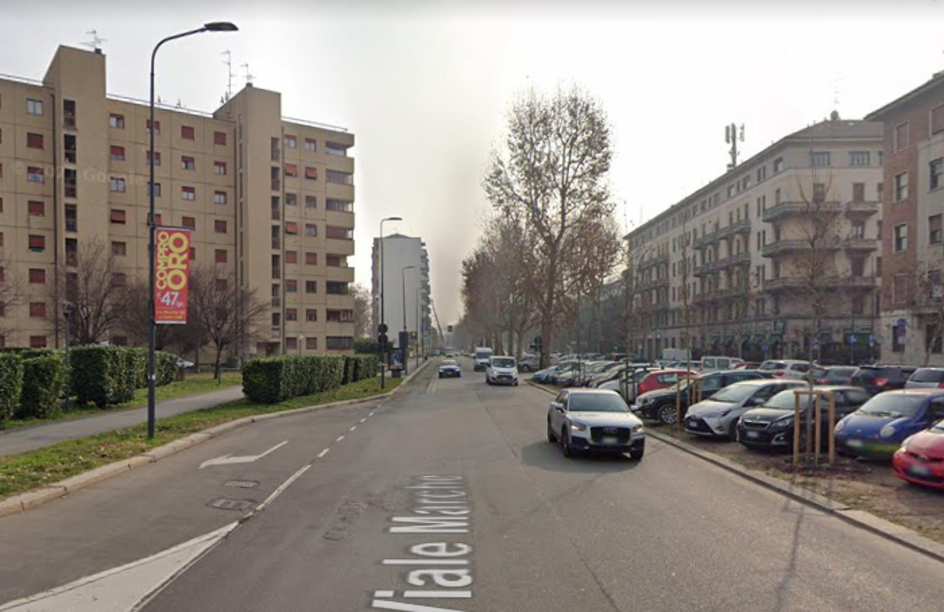 Impianto VERTICAL BANNER a Milano, in zona Ristorante Pizzeria Al 91