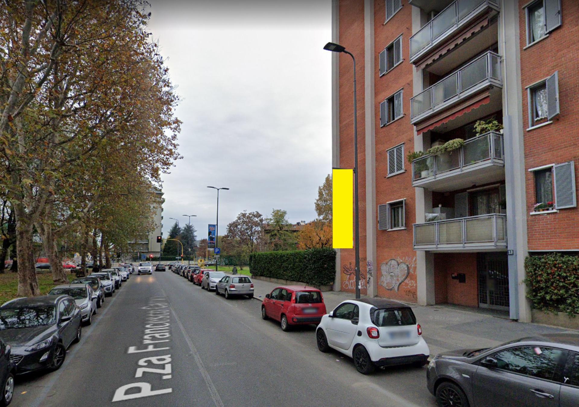 Impianto VERTICAL BANNER a Milano, in zona Luna & Bellezza 2