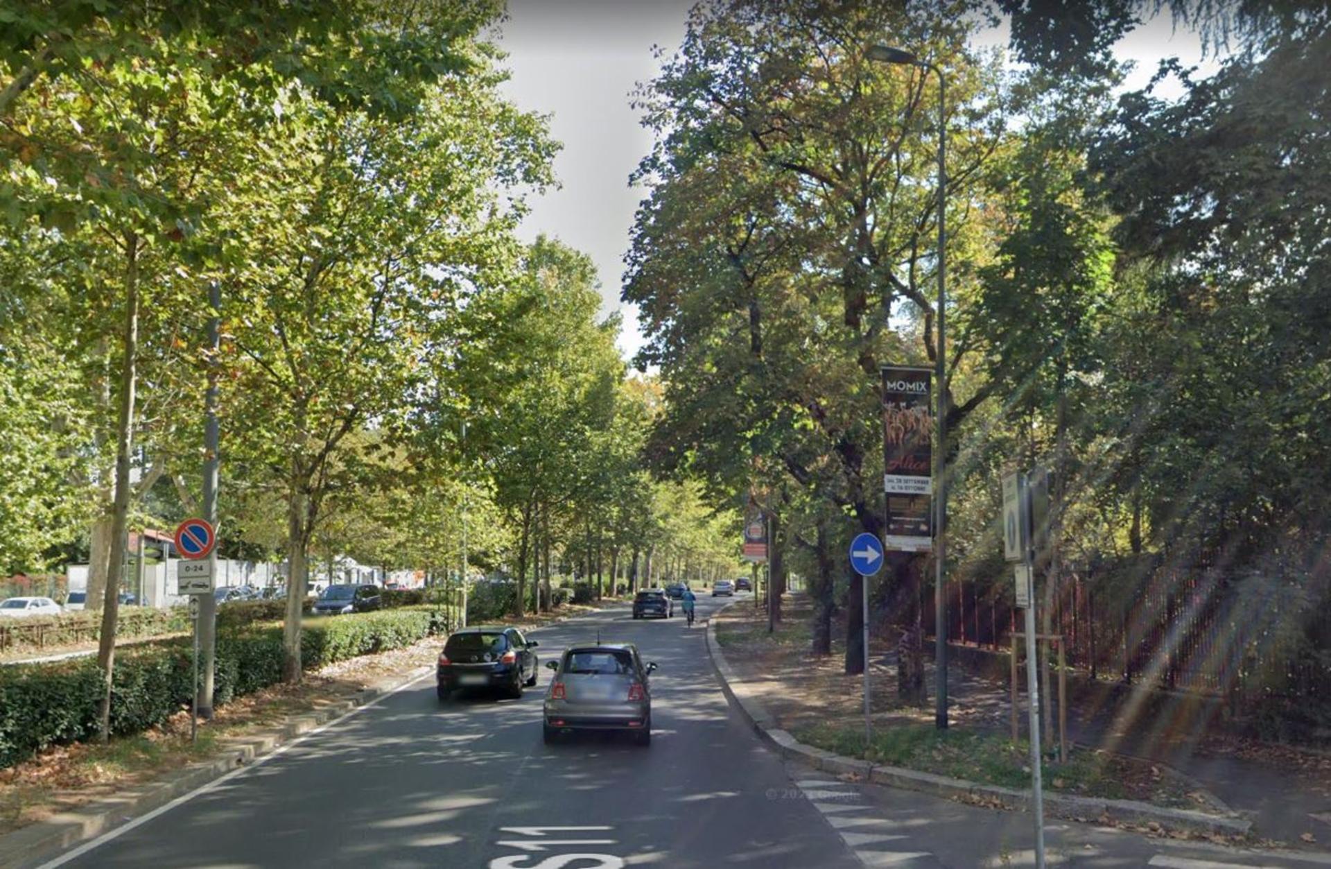 Impianto VERTICAL BANNER a Milano, in zona Santeria Toscana 31