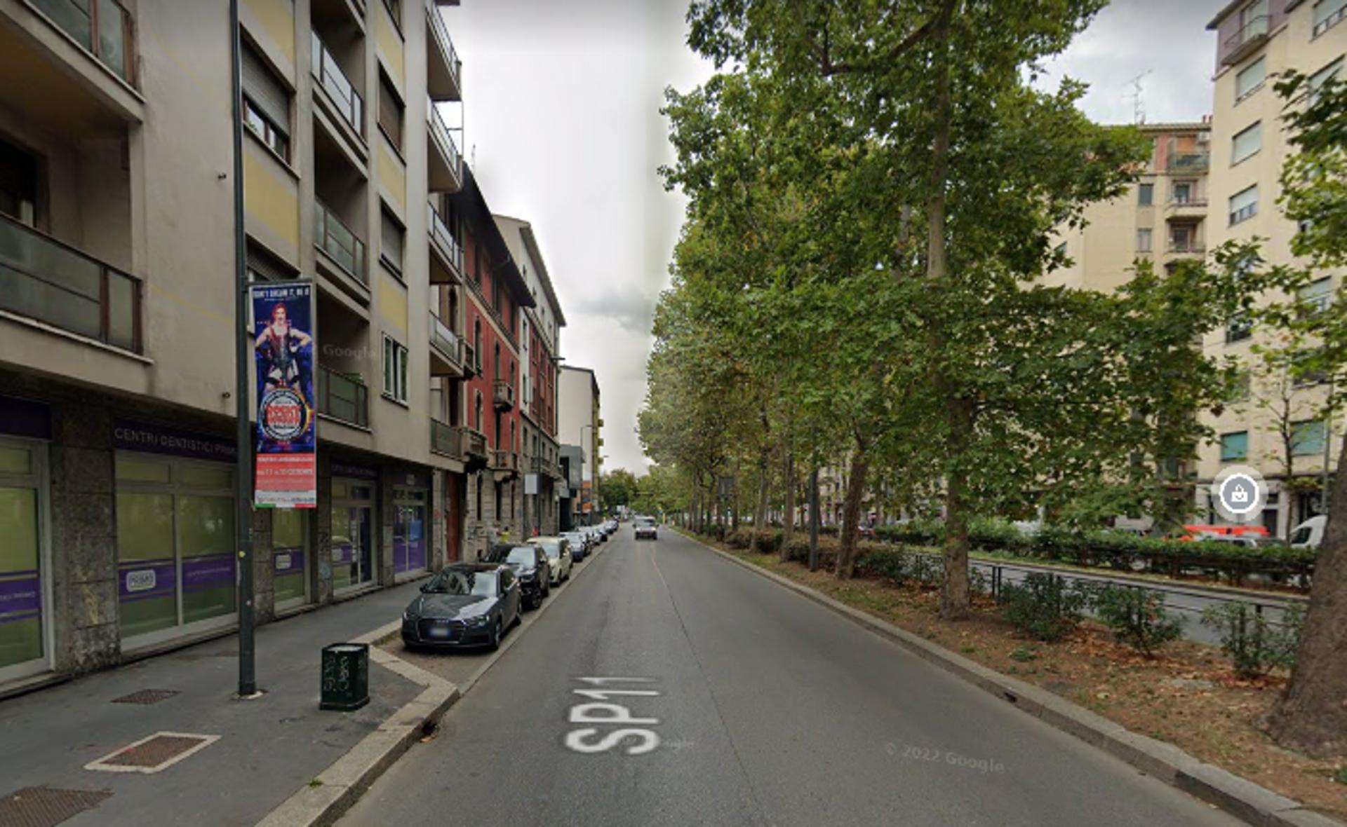 Impianto VERTICAL BANNER a Milano, in zona Celi@chia-Food Milano