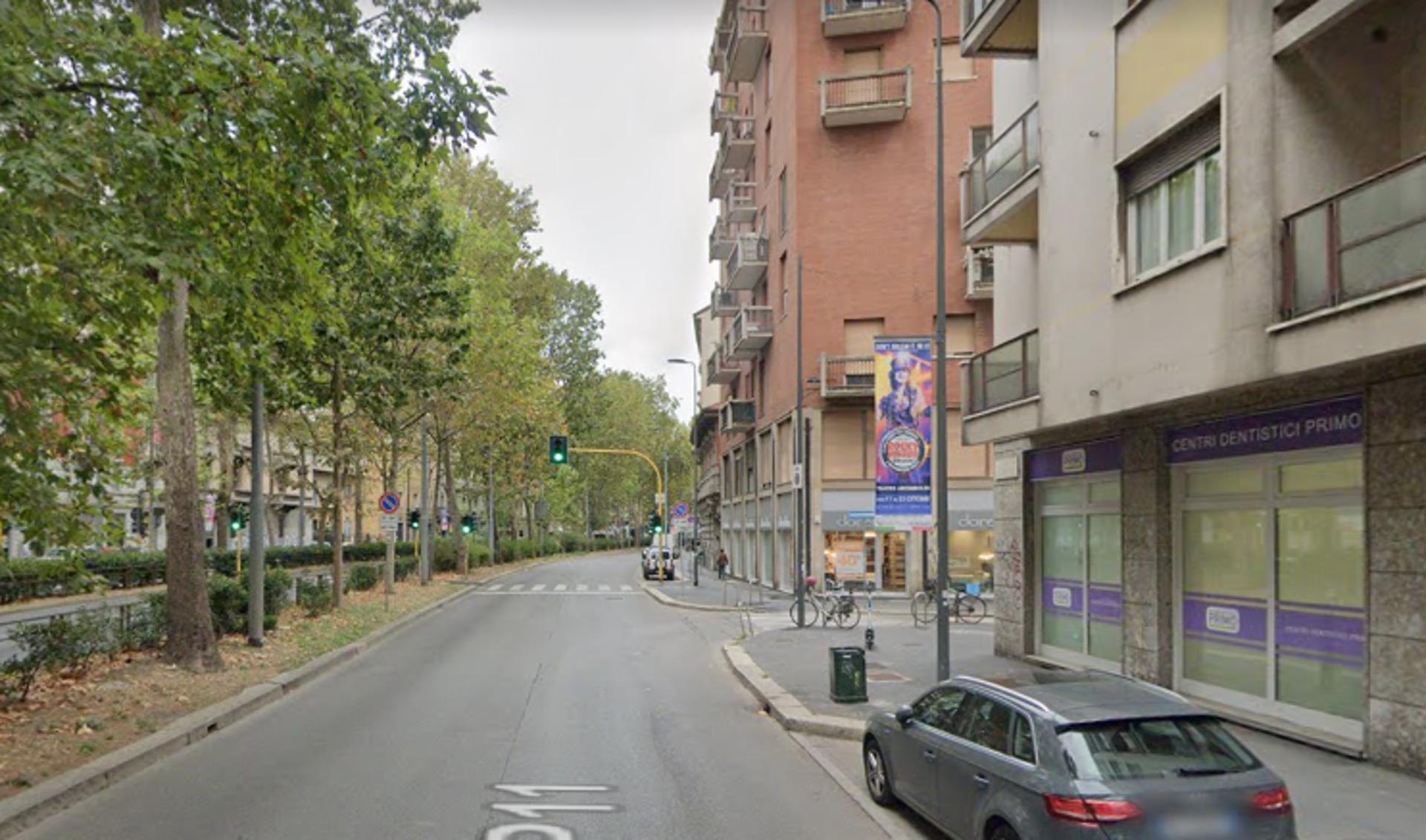 Impianto VERTICAL BANNER a Milano, in zona Celi@chia-Food Milano