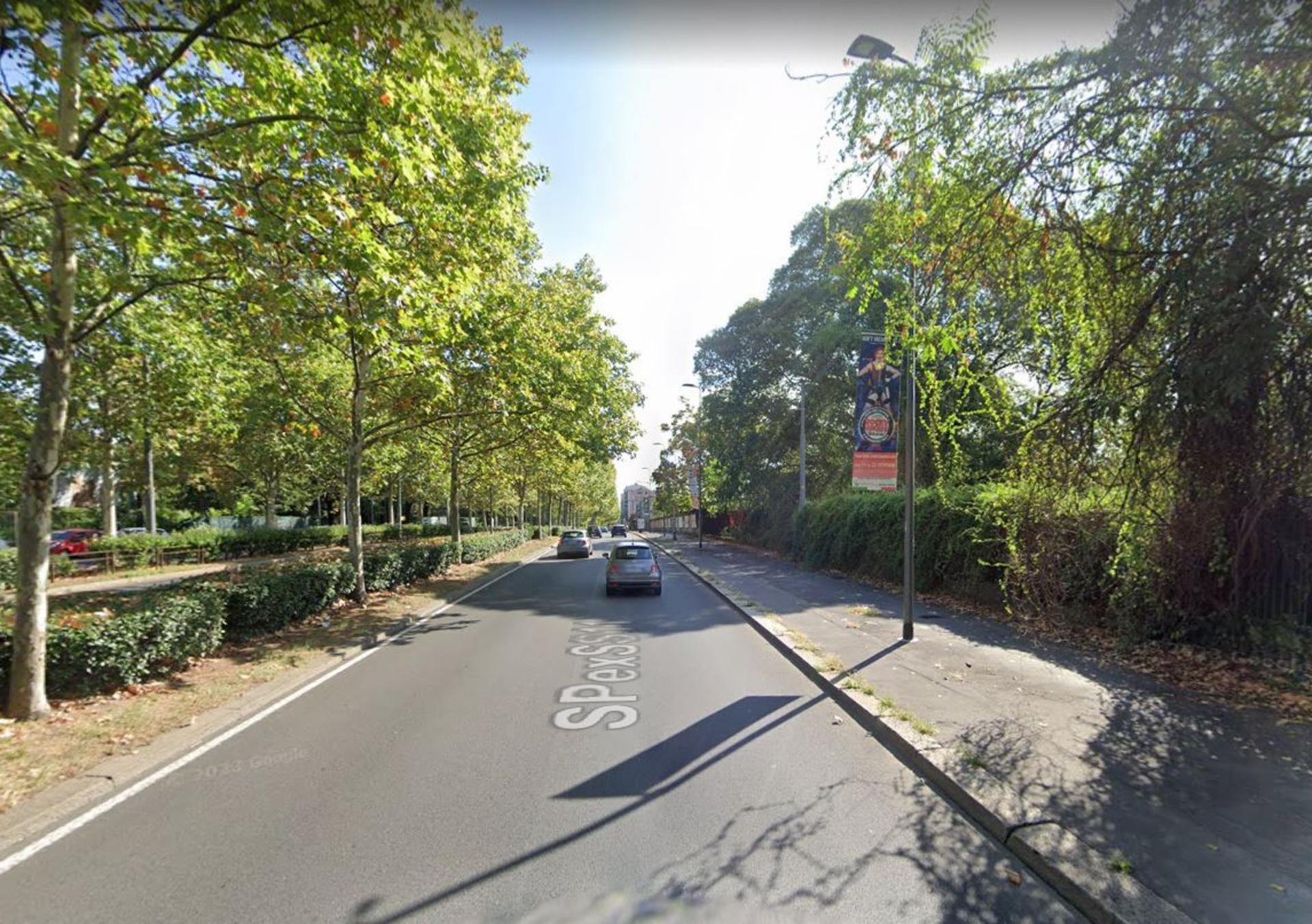 Impianto VERTICAL BANNER a Milano, in zona Santeria Toscana 31