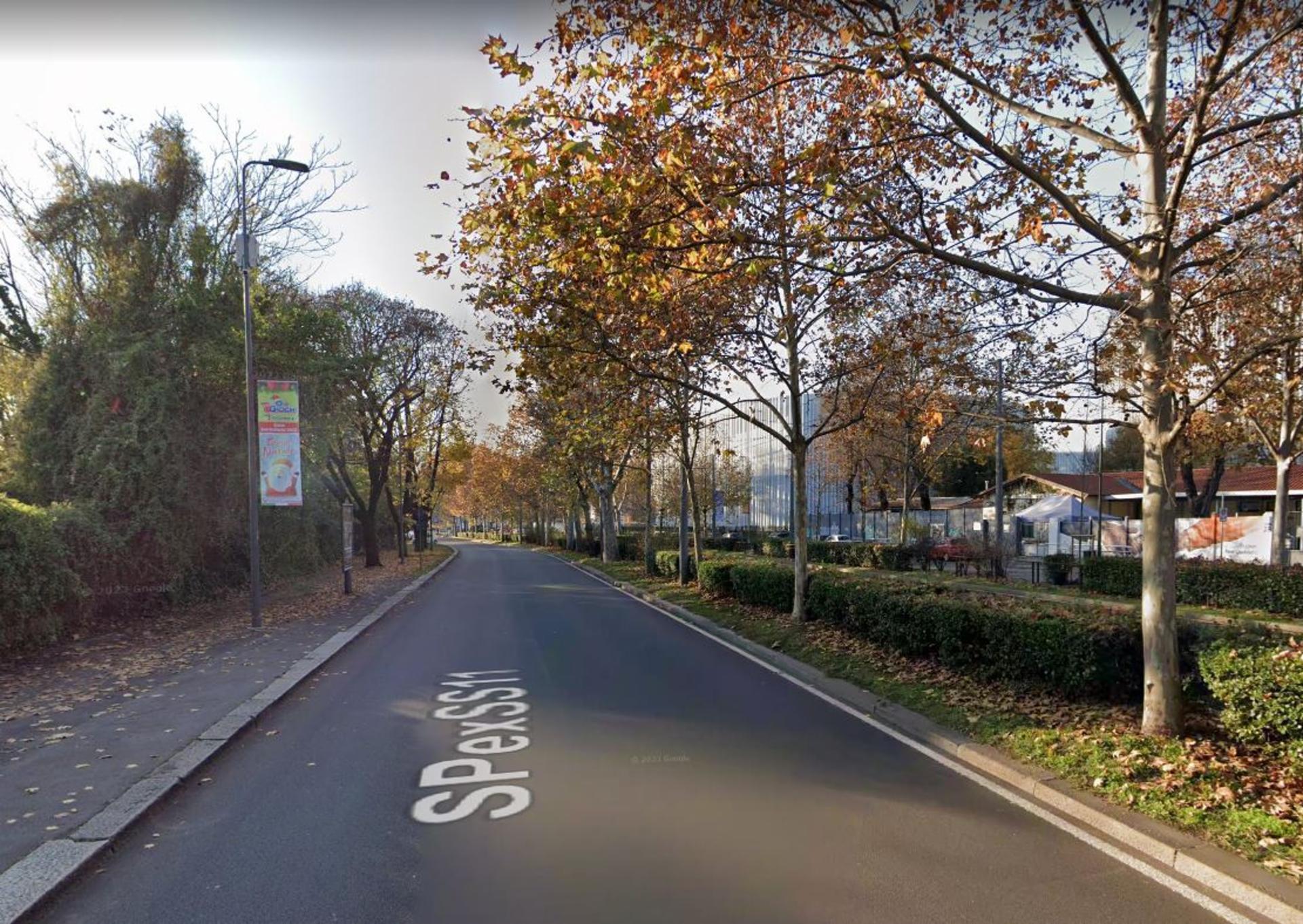 Impianto VERTICAL BANNER a Milano, in zona Santeria Toscana 31