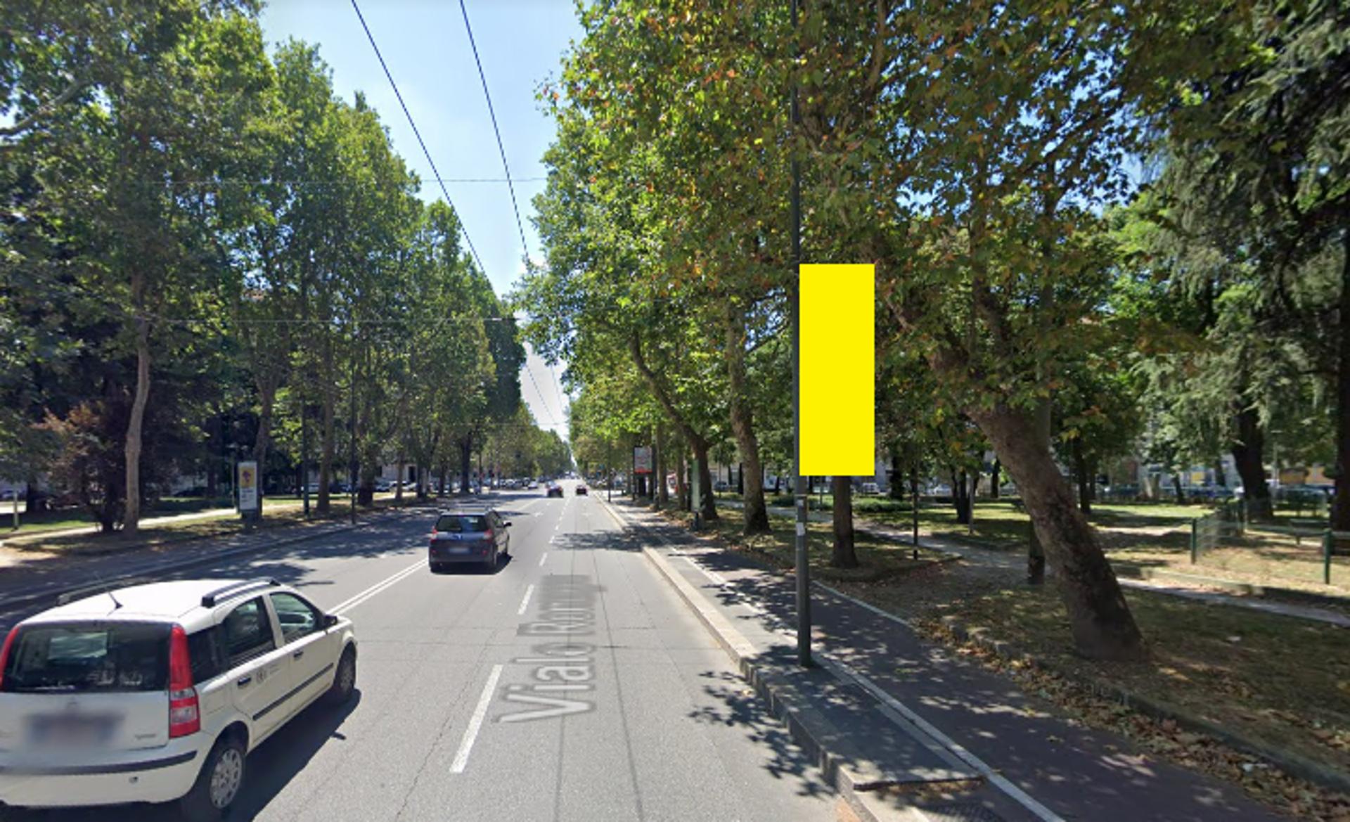 Impianto VERTICAL BANNER a Milano, in zona Blender