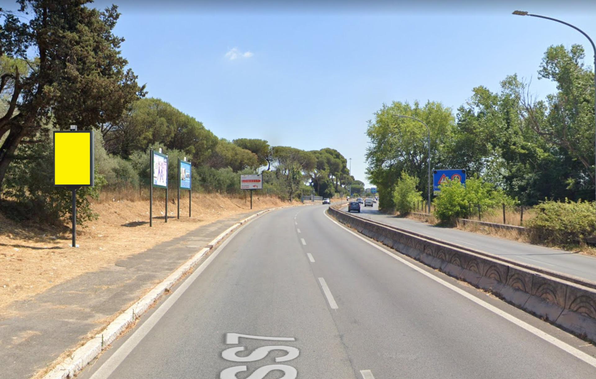 Impianto CARTELLONISTICA a Roma, in zona Cappella della Madonna del Buon Consiglio a Tor di Mezza Via