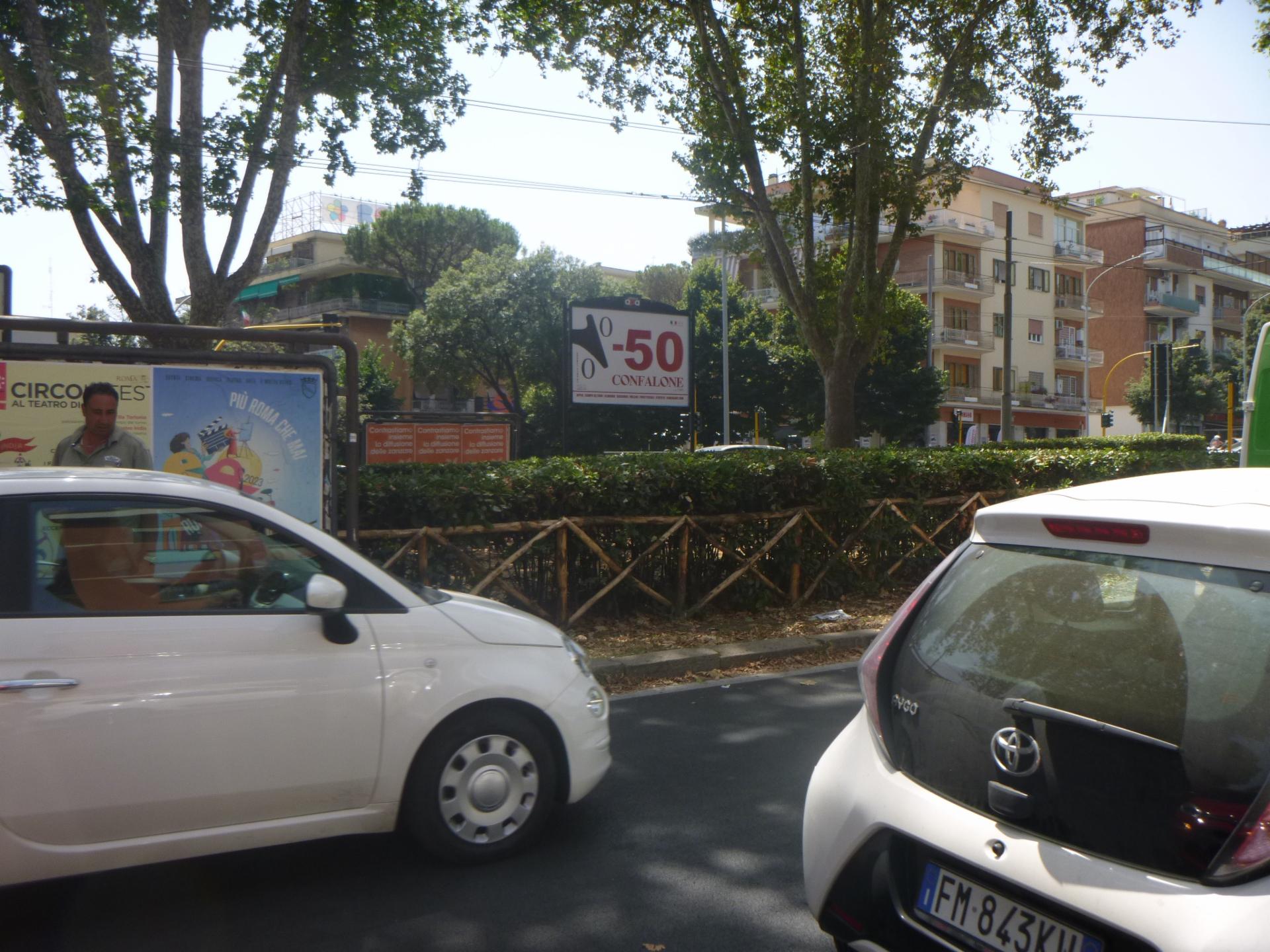 Impianto POSTER a Roma, in zona Burger King