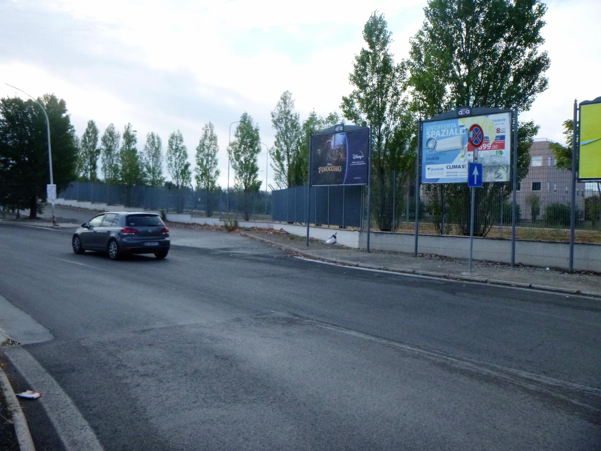 Impianto a VIA LICINI - alt. Supermercato Metro (5° dx)  Roma
