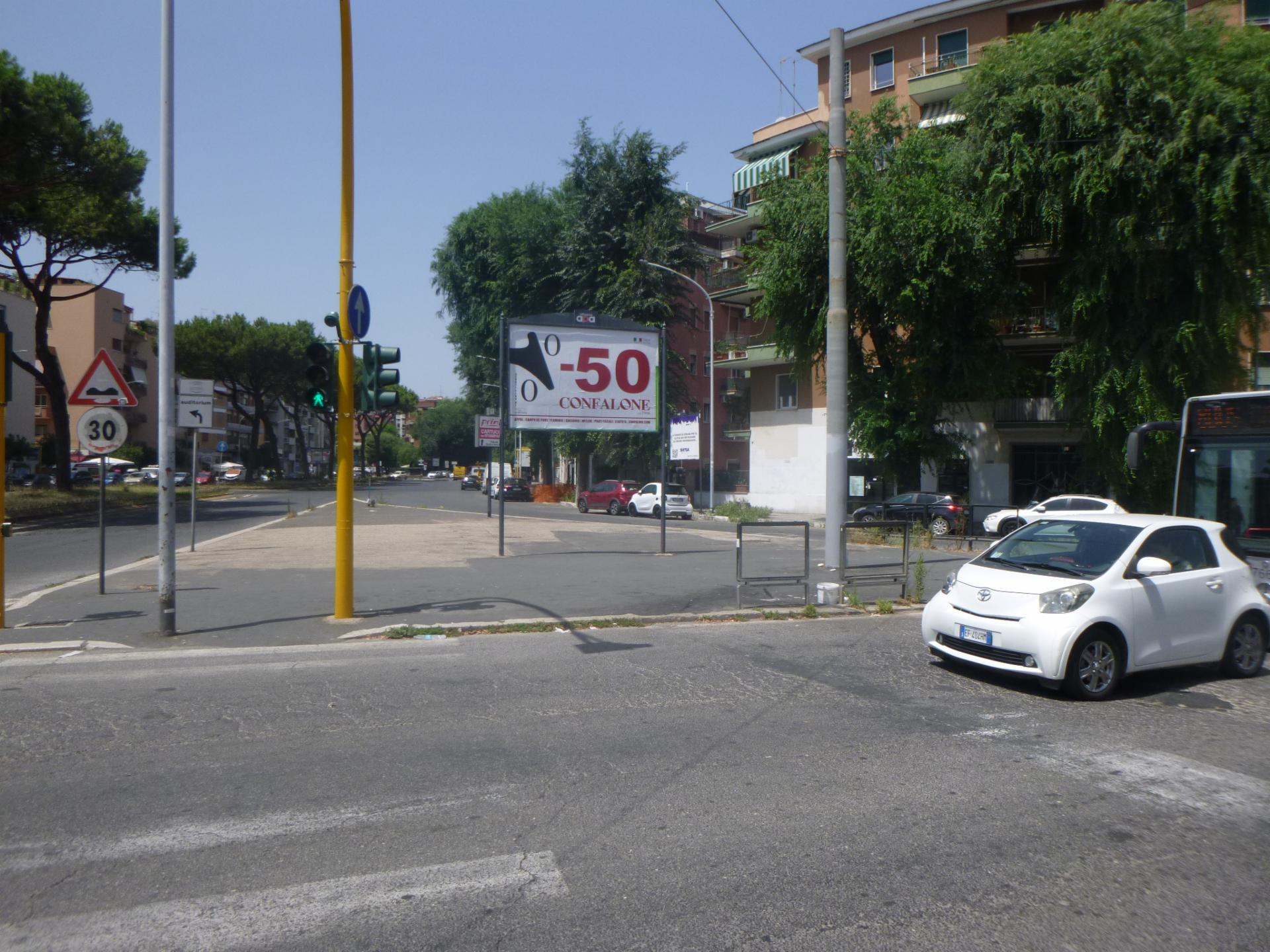 Impianto POSTER a Roma, in zona Sott'an treno