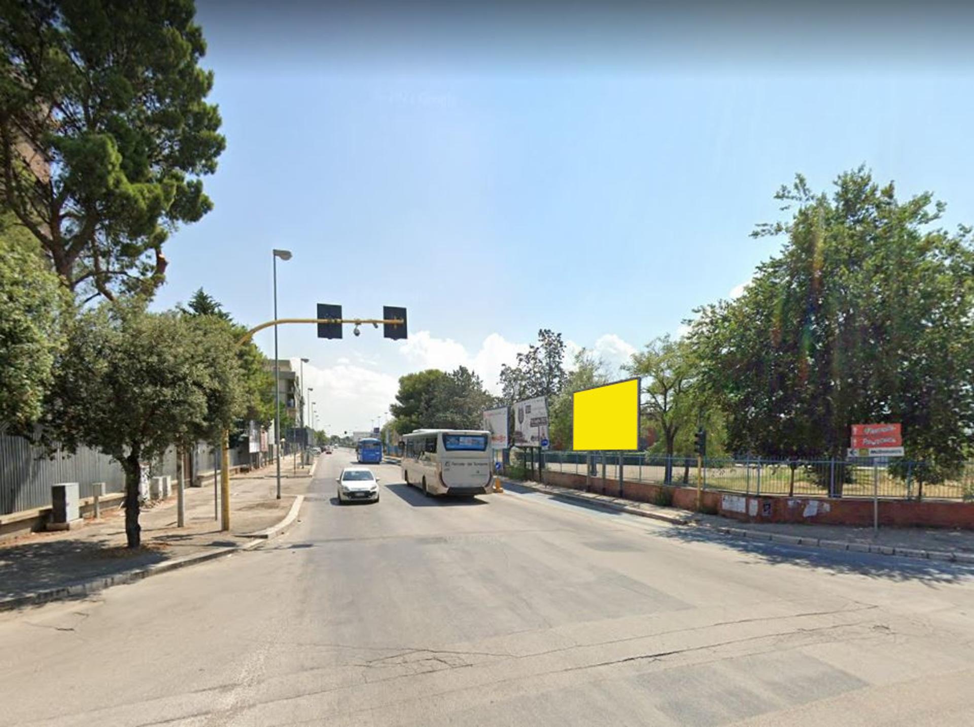 Impianto 6 X 3 a Foggia, in zona Chateau d'Ax
