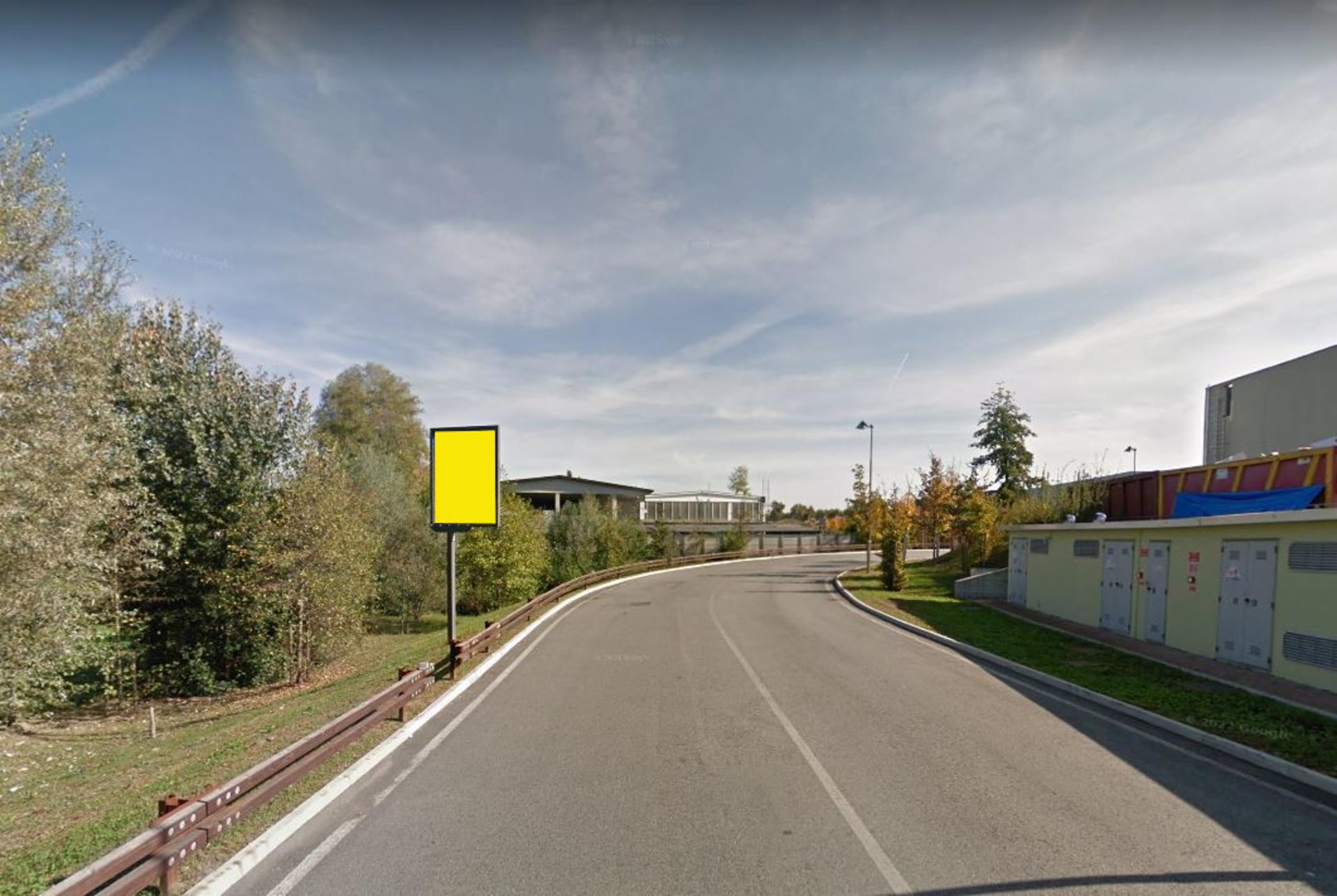 Impianto CARTELLONISTICA a Castelletto sopra Ticino, in zona Max Factory