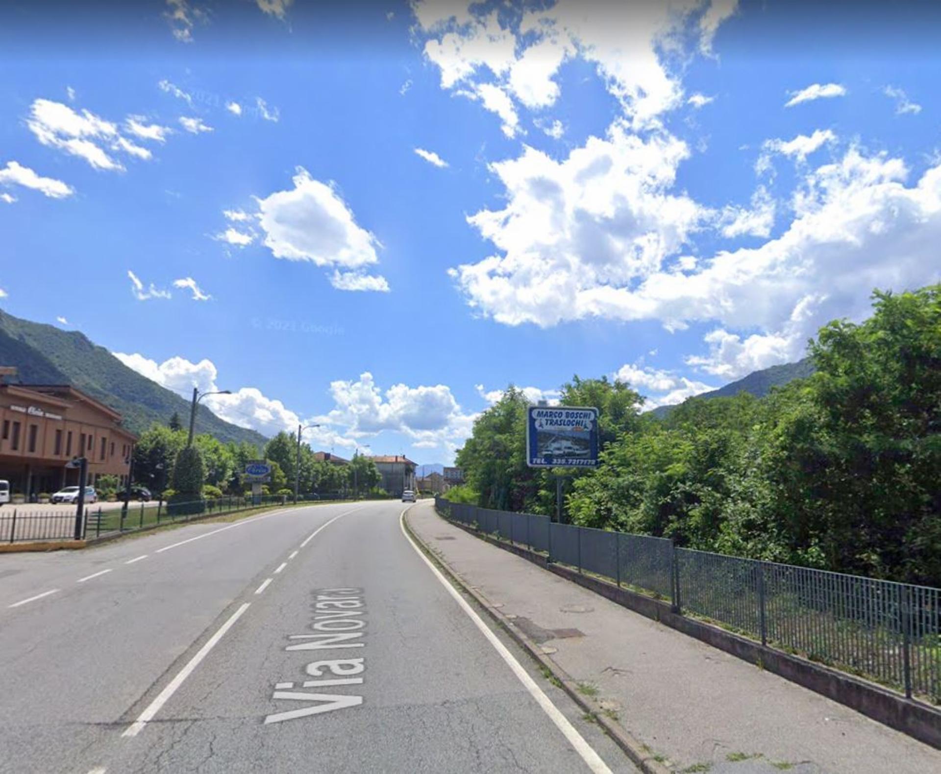 Impianto CARTELLONISTICA a Casale Corte Cerro, in zona Albergo Ristorante Cicin