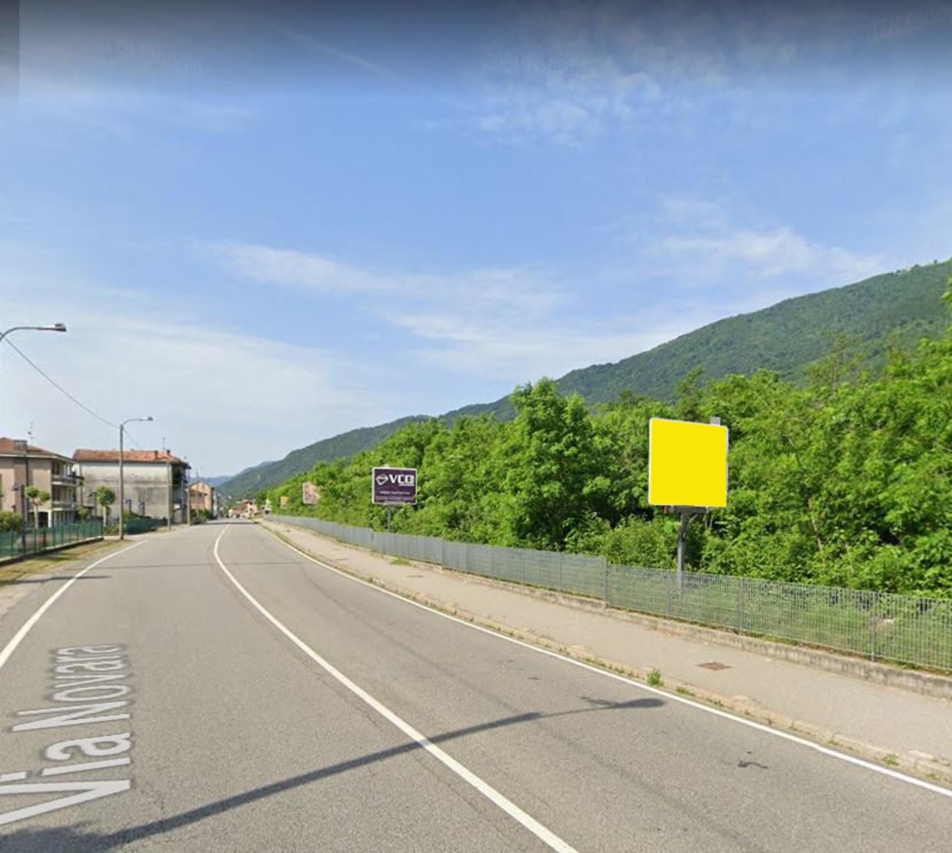 Impianto CARTELLONISTICA a Casale Corte Cerro, in zona Albergo Ristorante Cicin