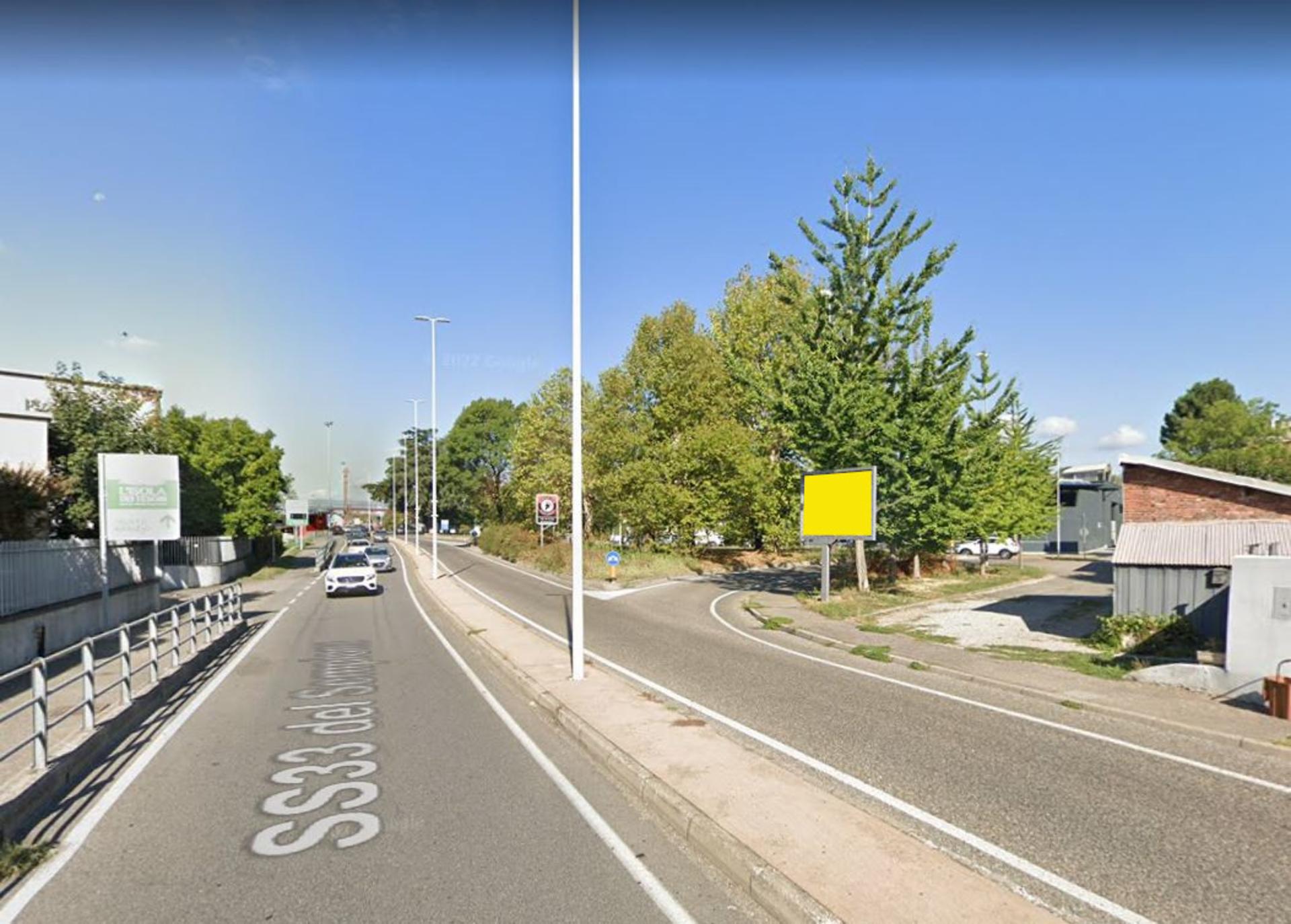 Impianto POSTER a Busto Arsizio, in zona NaturaSì