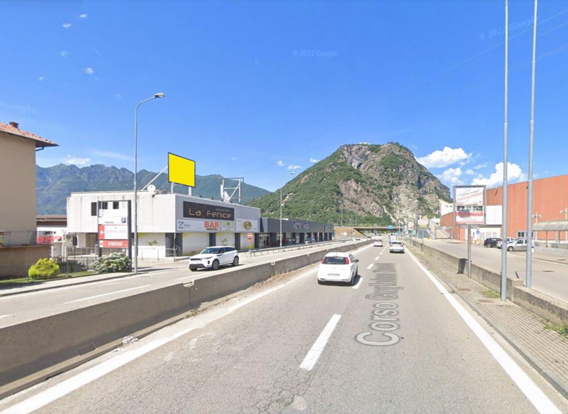 Impianto POSTER a Gravellona Toce, in zona Piazza Italia