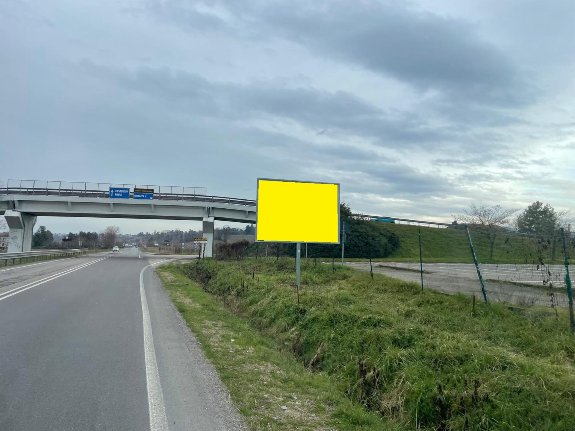 Impianto a SS. 10 f.te Leroy Merlin prima di Uscita S.p. 33 dir. Casteggio 49/a Torrazza Coste