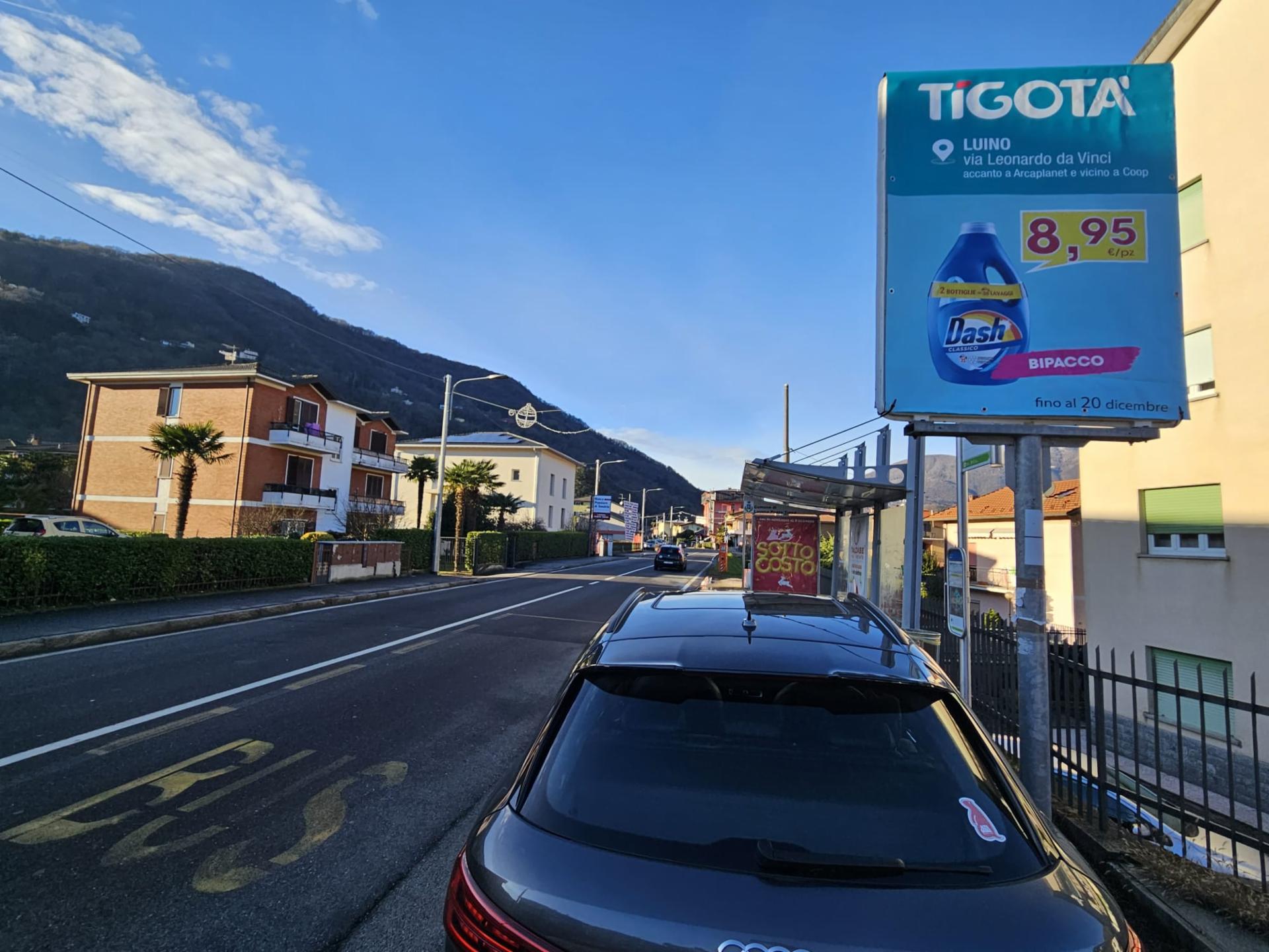 Impianto cartellonistica a Lavena Ponte Tresa