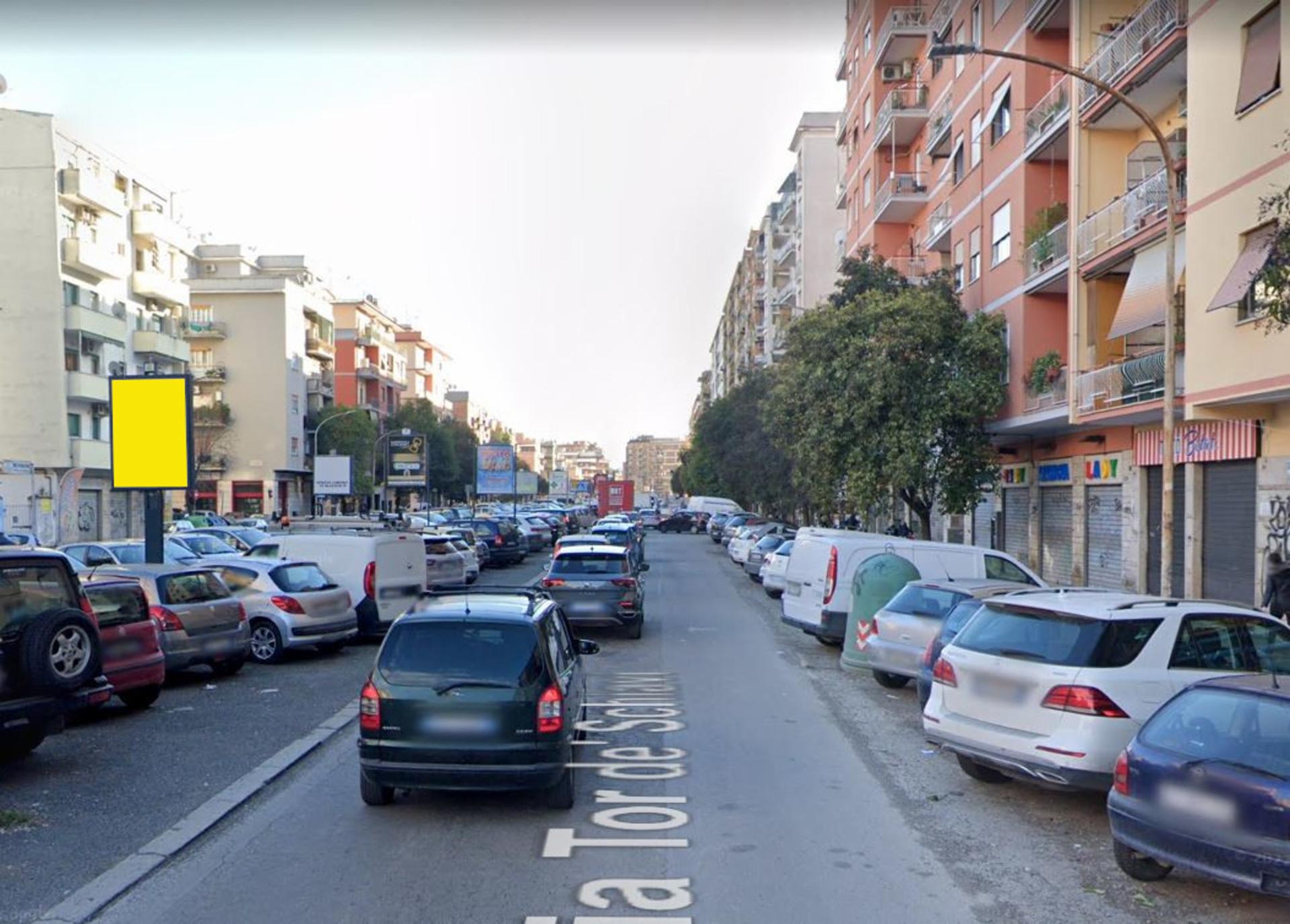 Impianto CARTELLONISTICA a Roma, in zona Parrucchiere Green