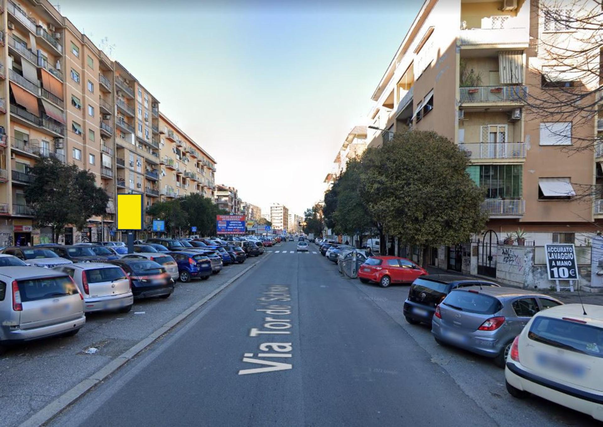 Impianto CARTELLONISTICA a Roma, in zona Parrucchiere Green
