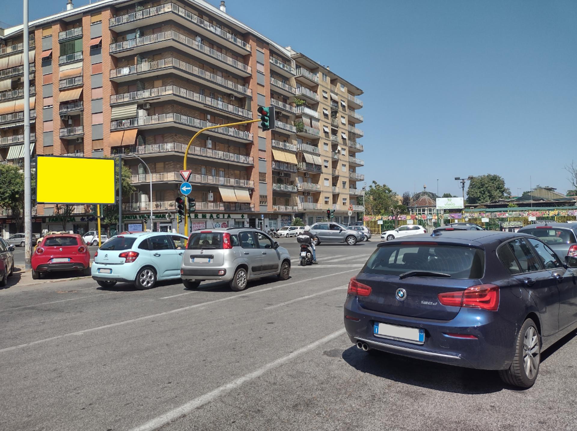 Impianto POSTER a Roma, in zona Calzedonia