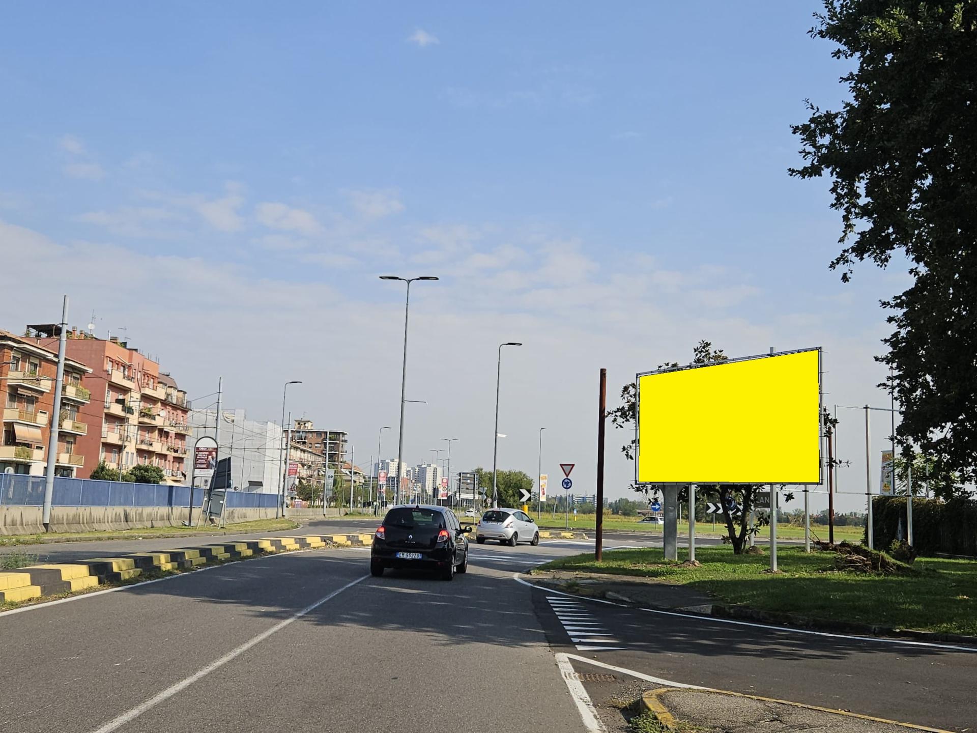 Impianto a Via Curiel 50 mt prima di rotatori confine Milano Via Dei Missaglia dir. Milano  Rozzano