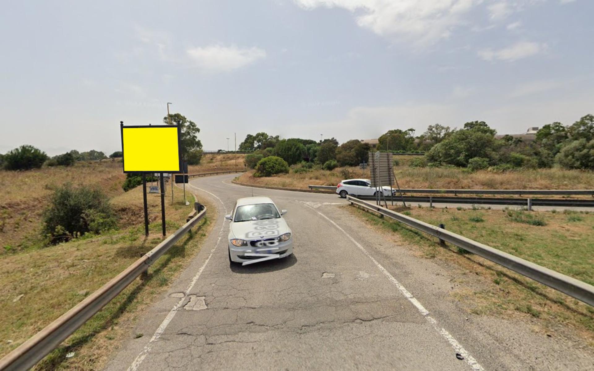 Impianto CARTELLONISTICA a Elmas, in zona Villa del Mas