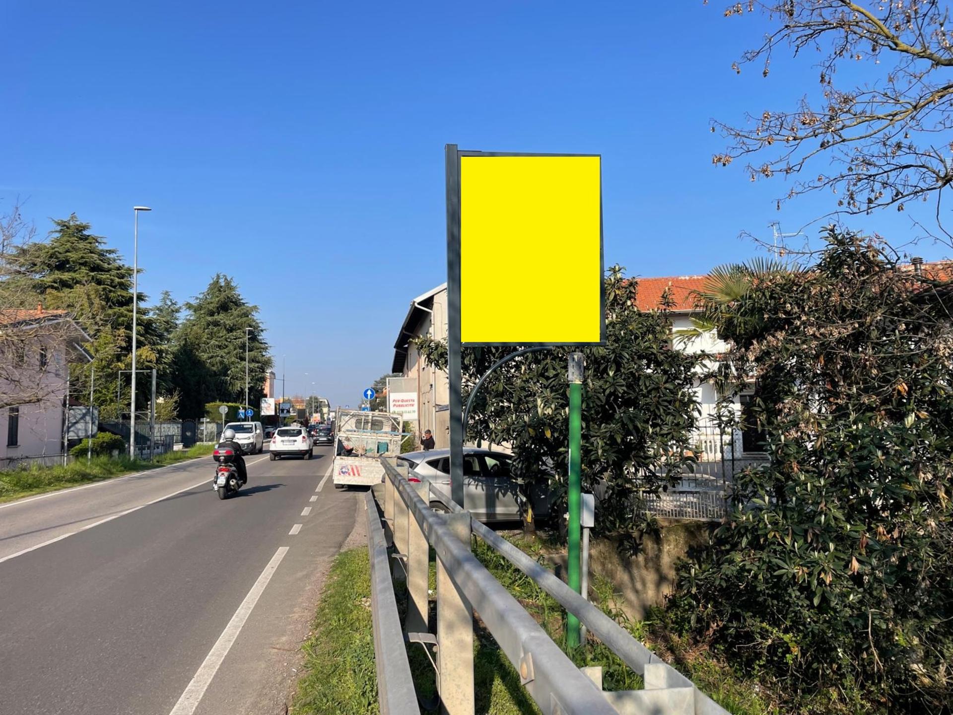 Impianto a Via IV Novembre 25 mt dopo impianto b4 alt. civ. 37  Uboldo