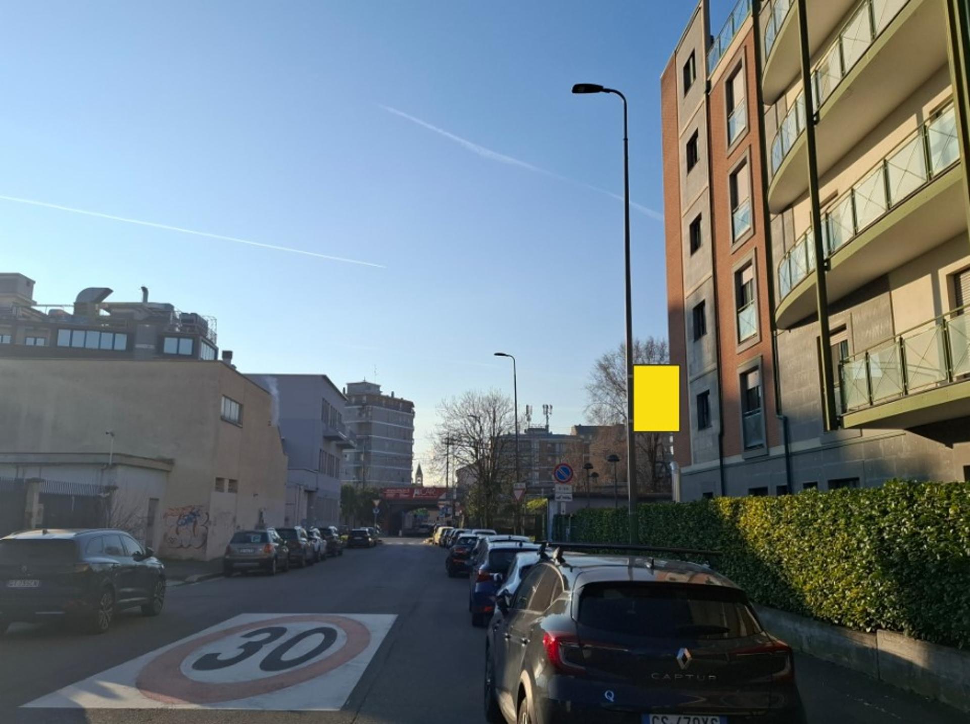 Impianto TARGA PALO a Milano, in zona L'Ortiga
