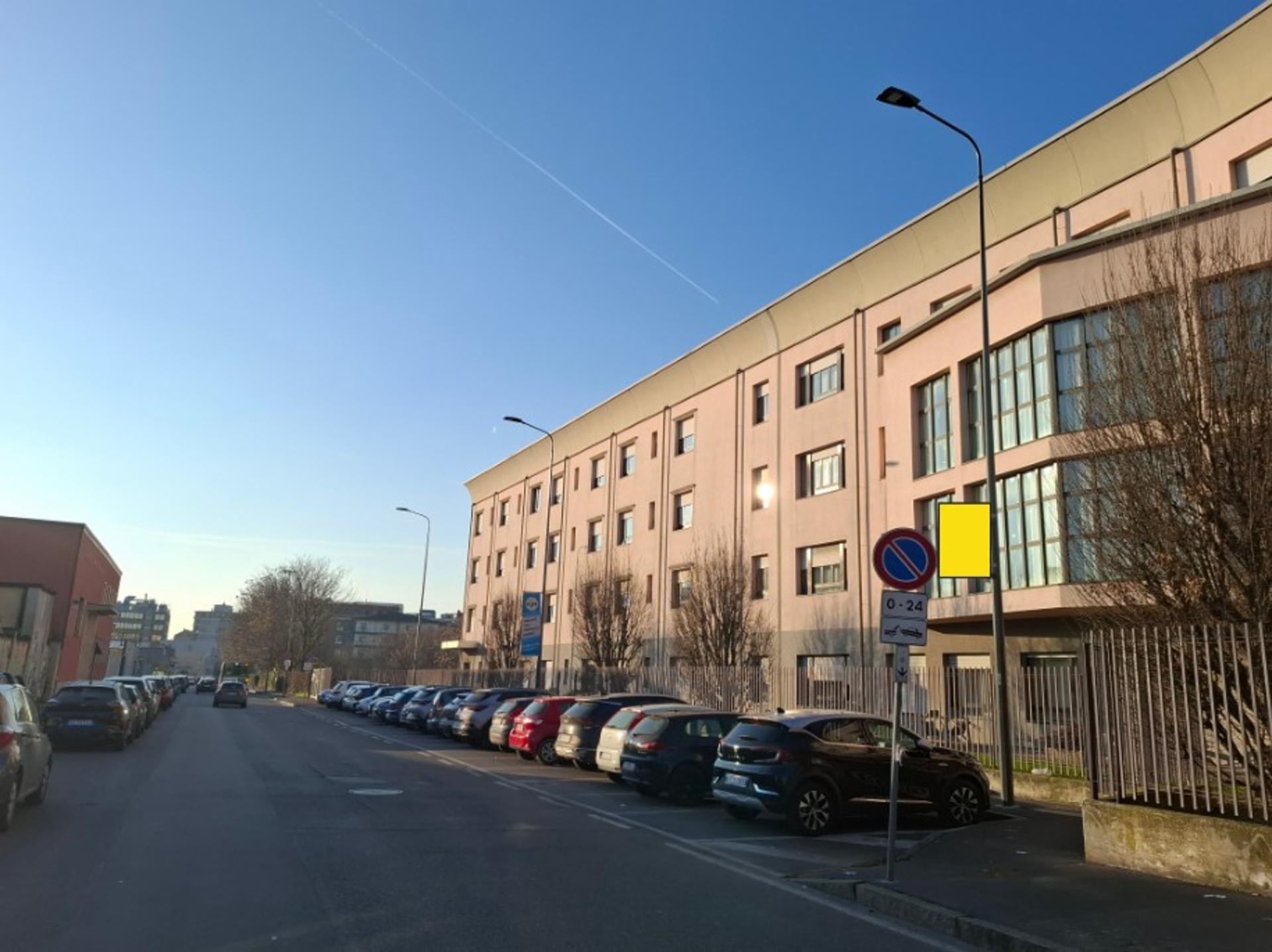 Impianto TARGA PALO a Milano, in zona Simpaty