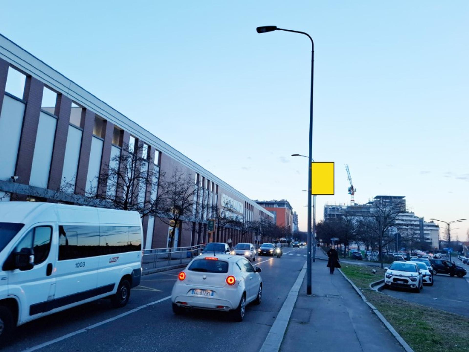 Impianto a VIA Carlo De Angeli palo n. 1  Milano