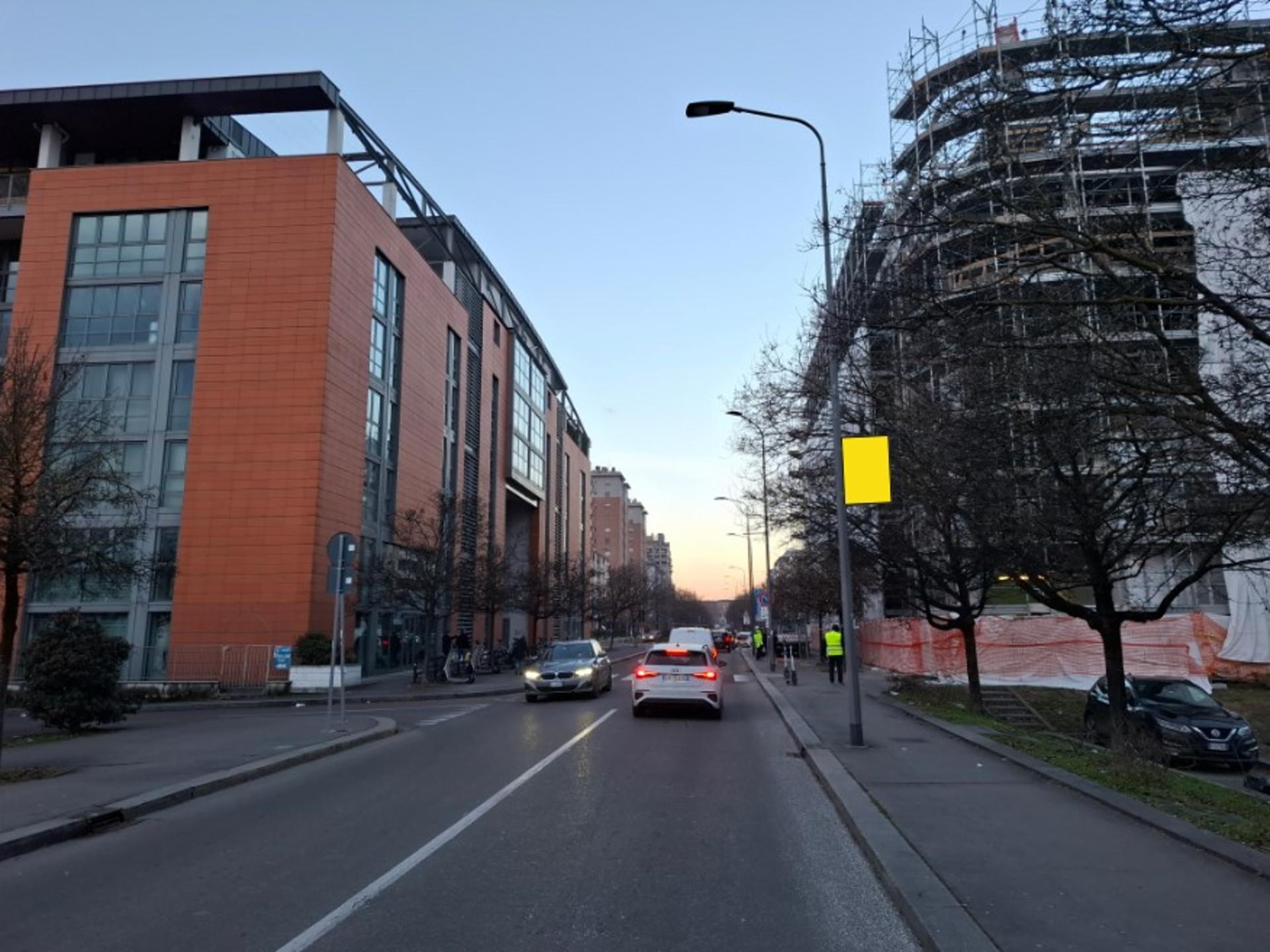 Impianto TARGA PALO a Milano, in zona Bar Atlantic