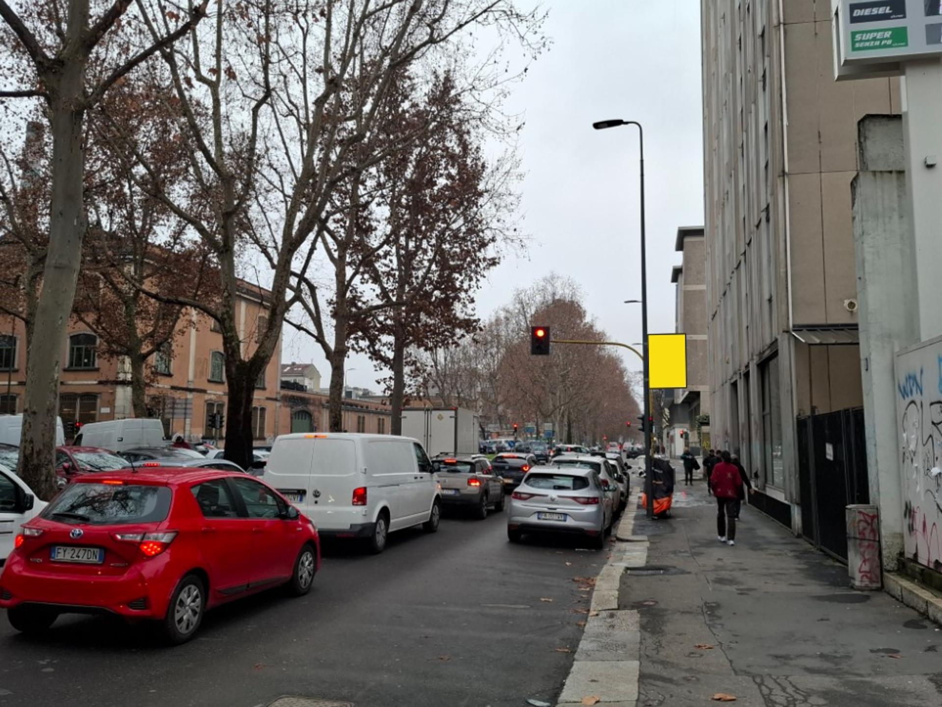 Impianto a VIALE Edoardo Jenner palo n.30  Milano