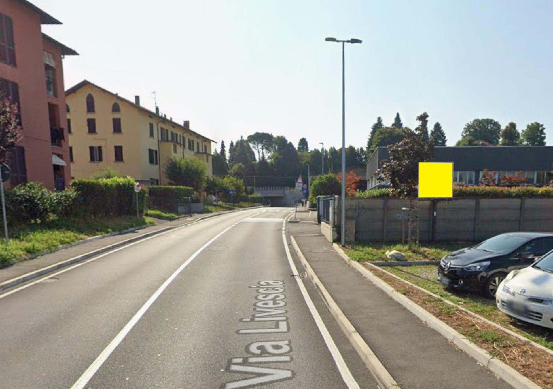 Impianto CARTELLONISTICA a Fino Mornasco, in zona Viavai Cafè