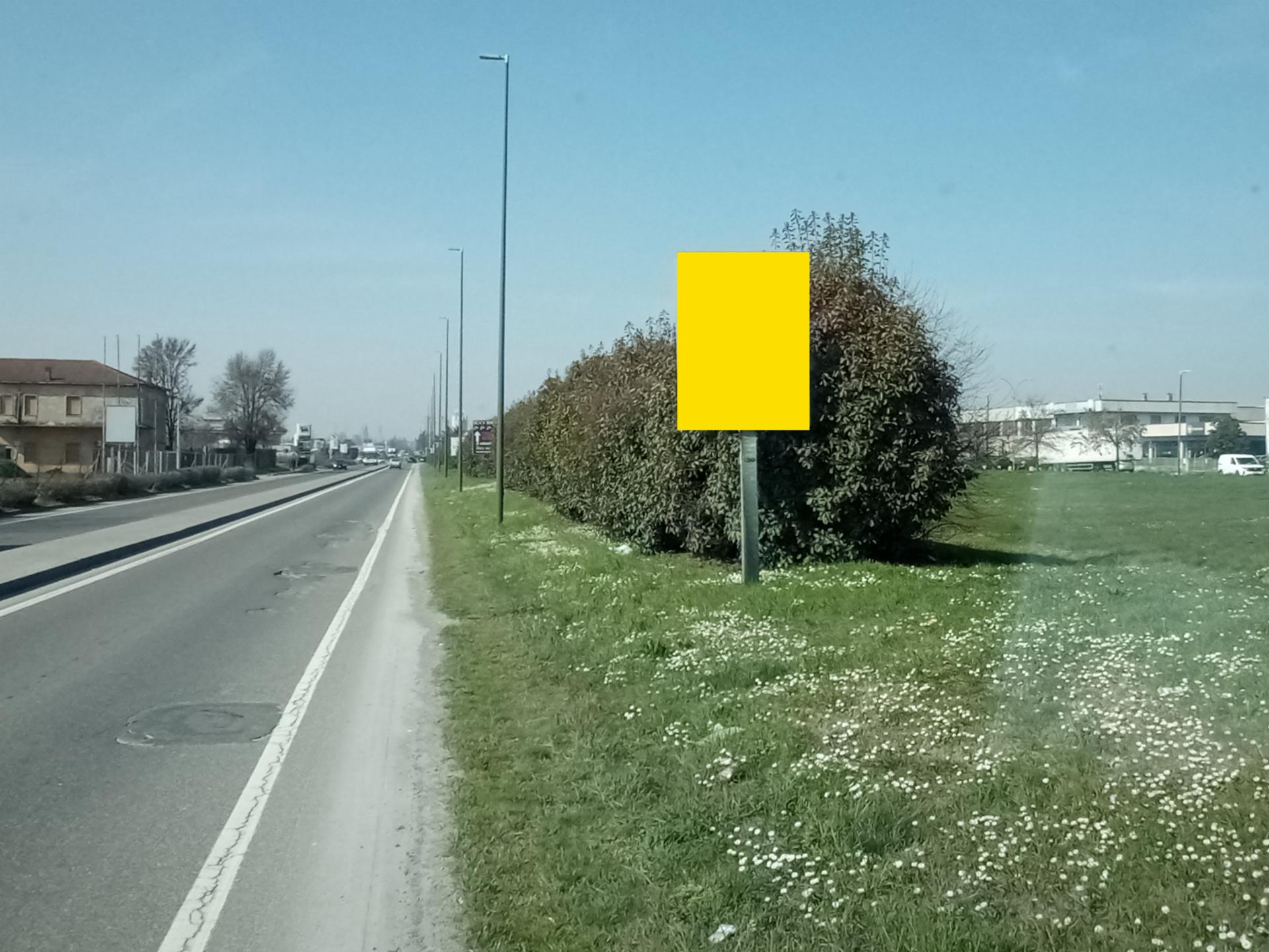 Impianto CARTELLONISTICA a Piacenza, in zona Decathlon