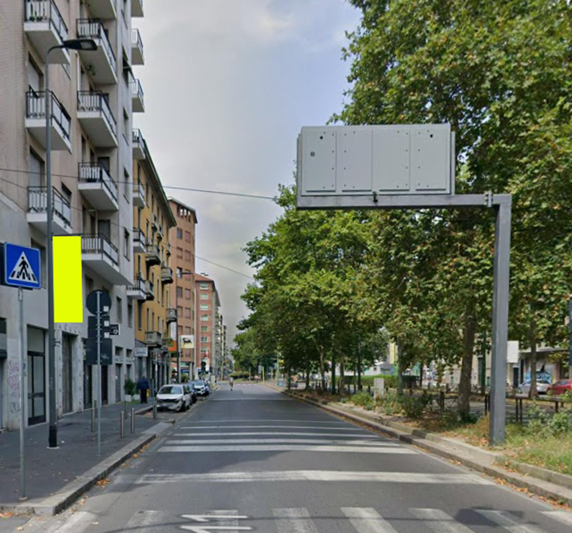 Impianto VERTICAL BANNER a Milano, in zona Mudec Bistrot