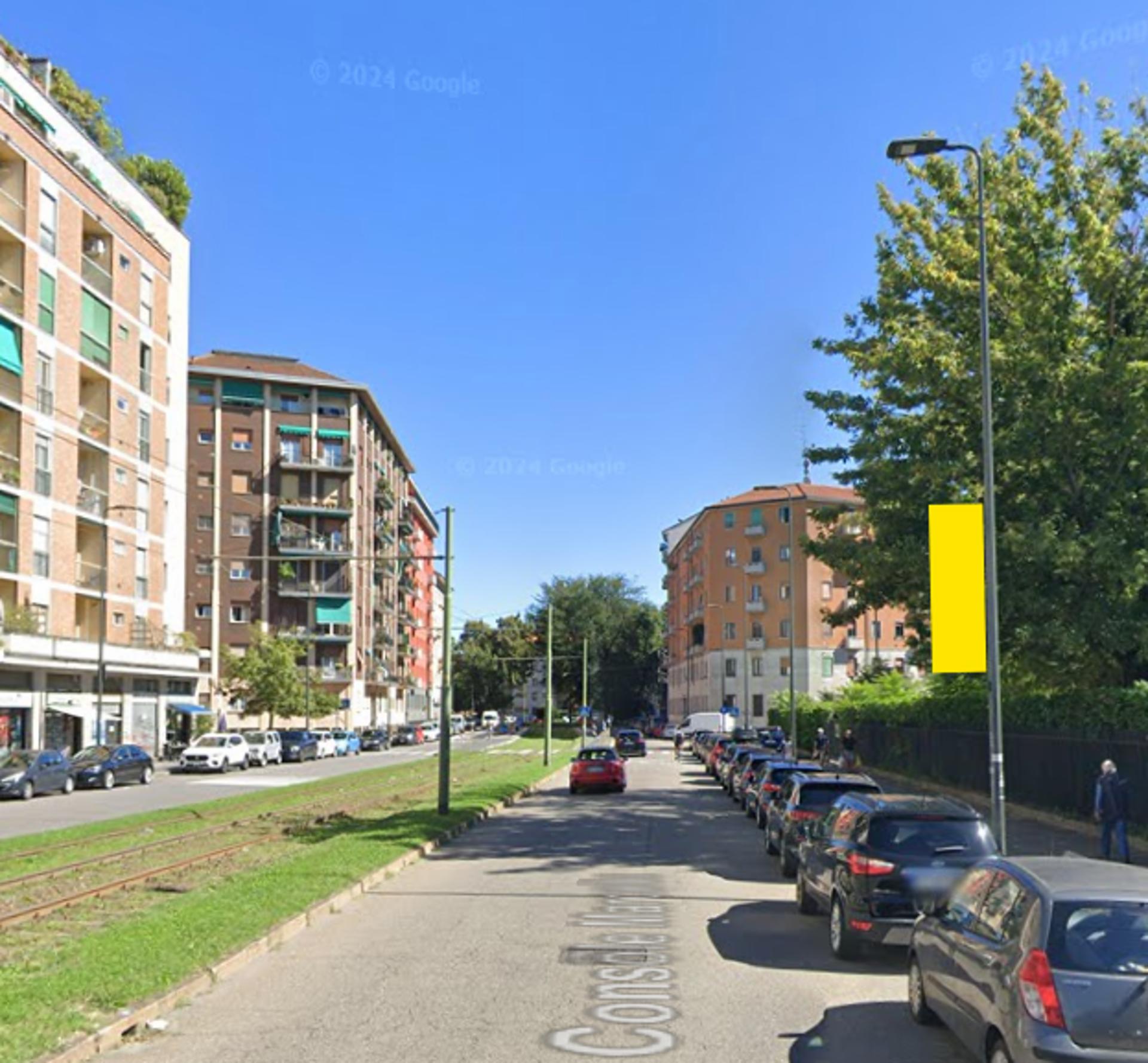 Impianto VERTICAL BANNER a Milano, in zona Macelleaia