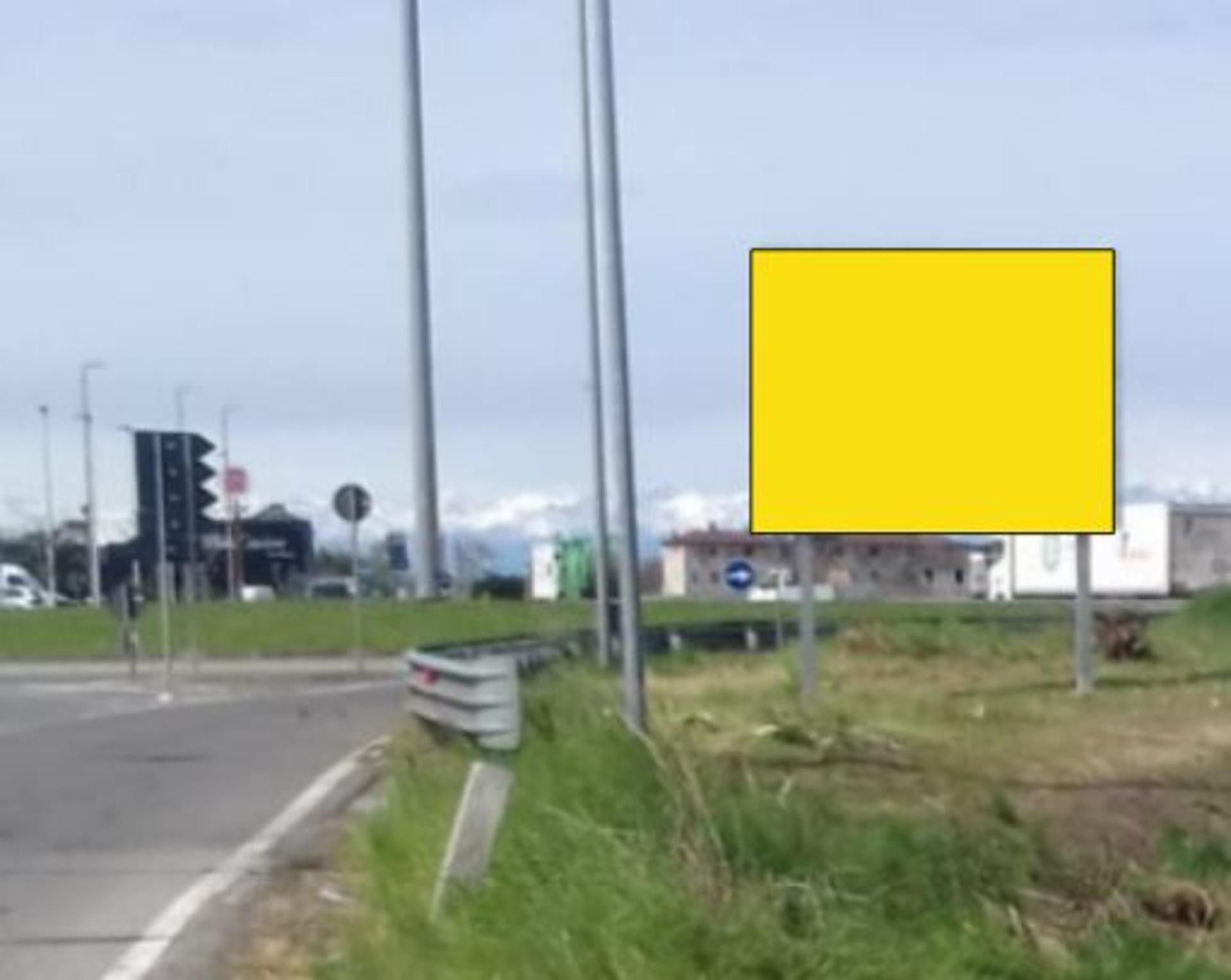 Impianto a VIA NOVARA IN INGRESSO TRECATE DA SS 11  Trecate