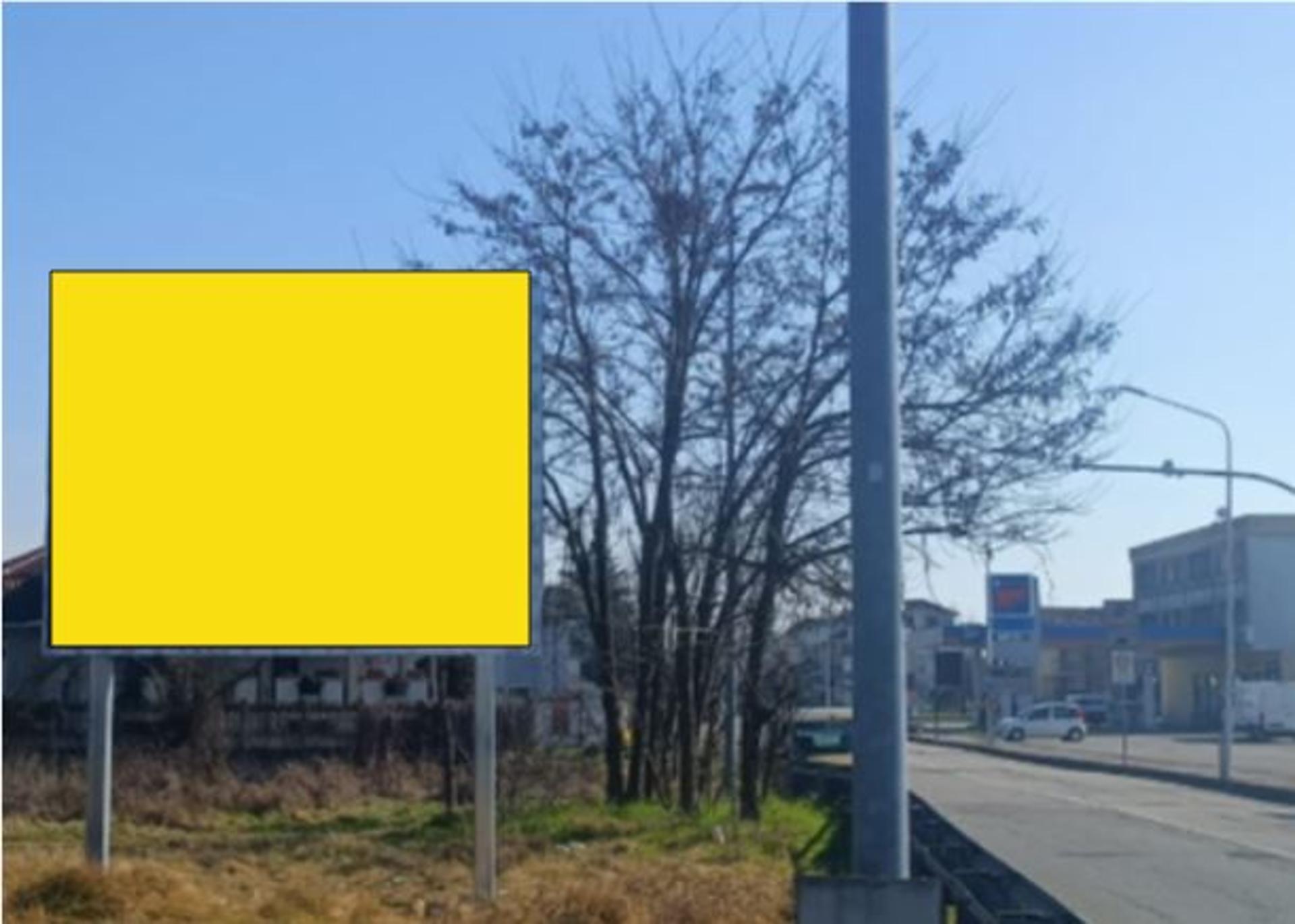 Impianto POSTER a Trecate, in zona MD