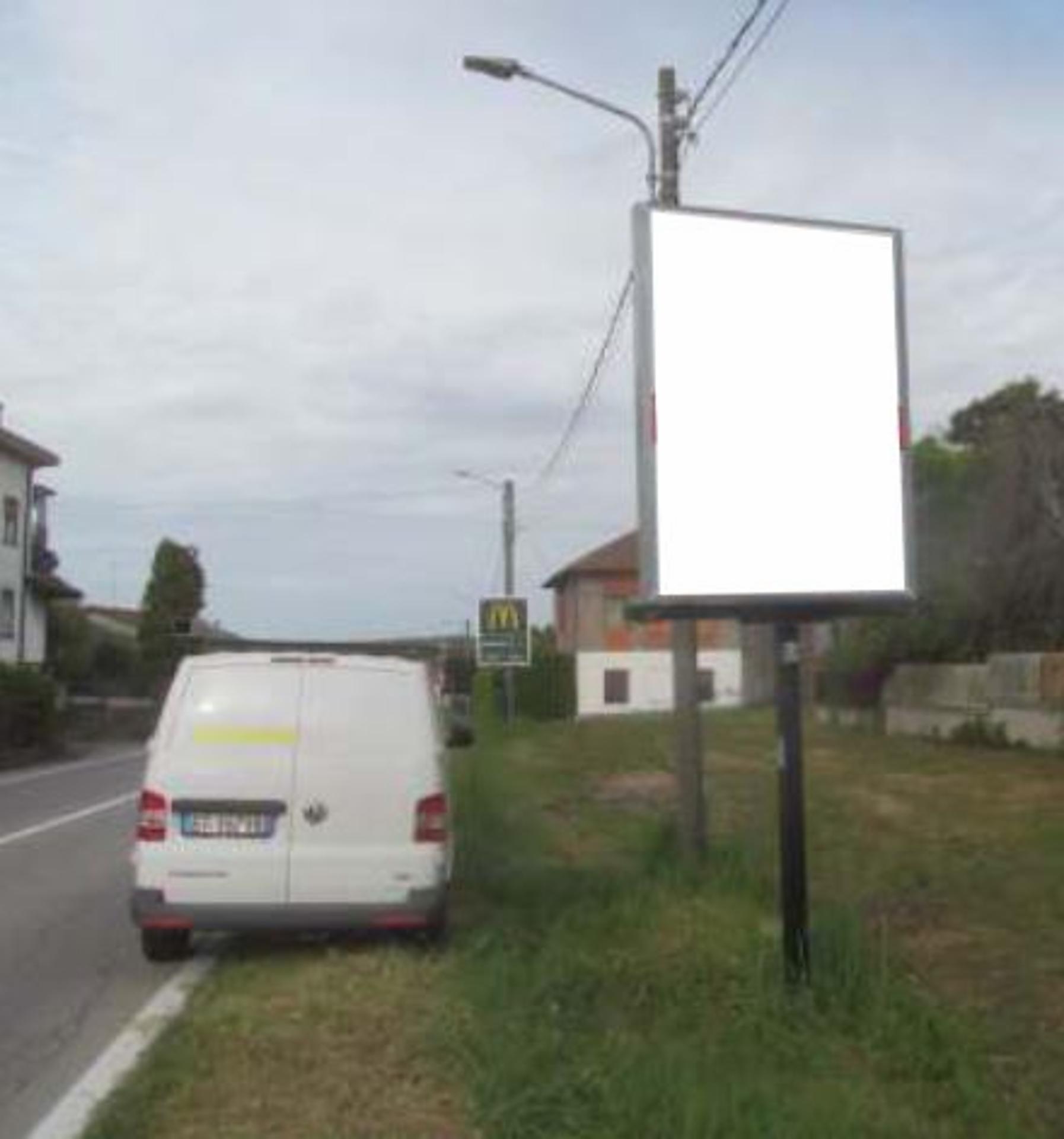 Impianto a VIA SANTA CRISTINETTA 32 MT DOPO CIVICO 57 SP 142  Borgomanero