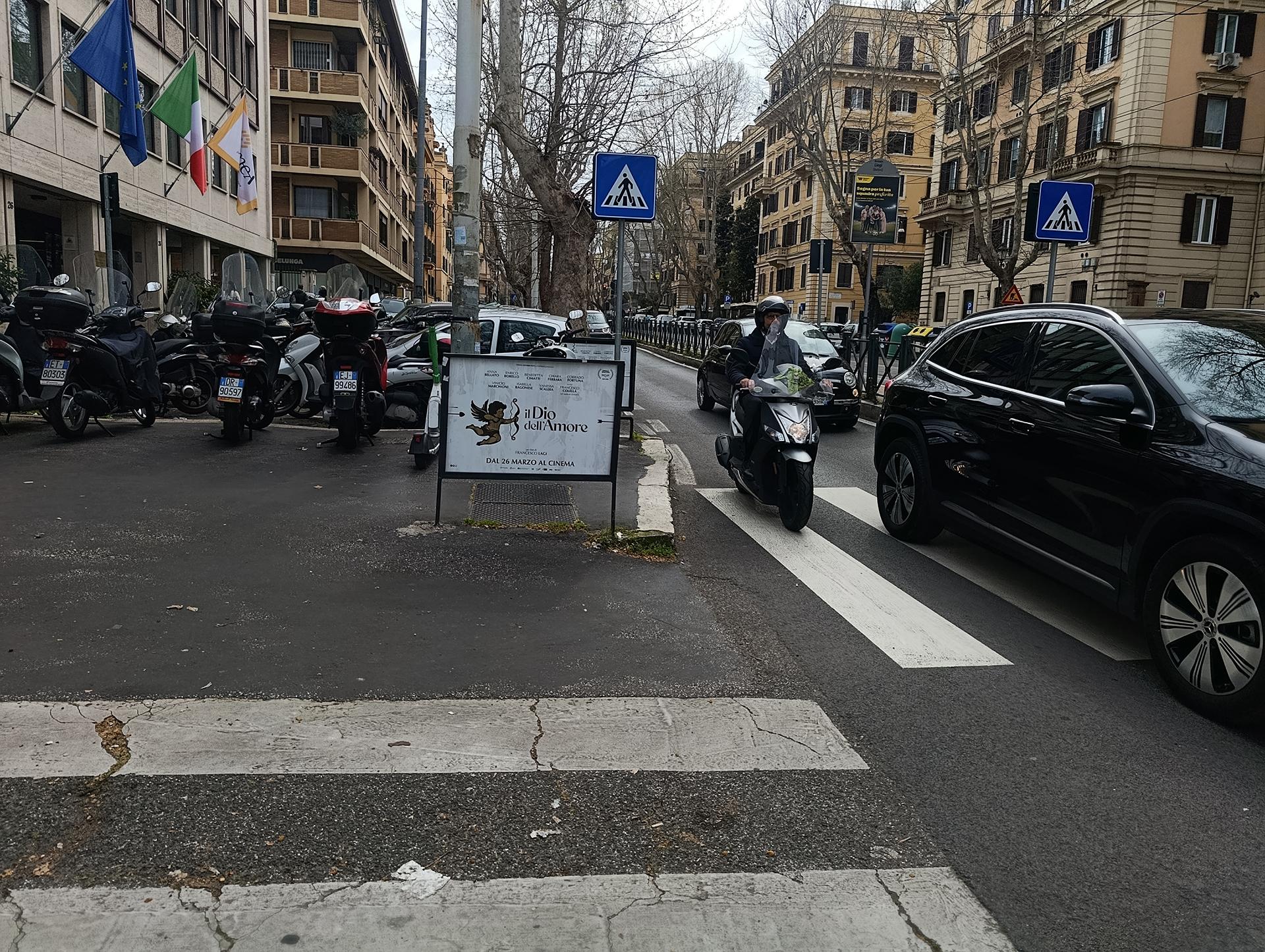 Impianto a VIALE LIEGI - ang. Via Lovanio (sx)  Roma