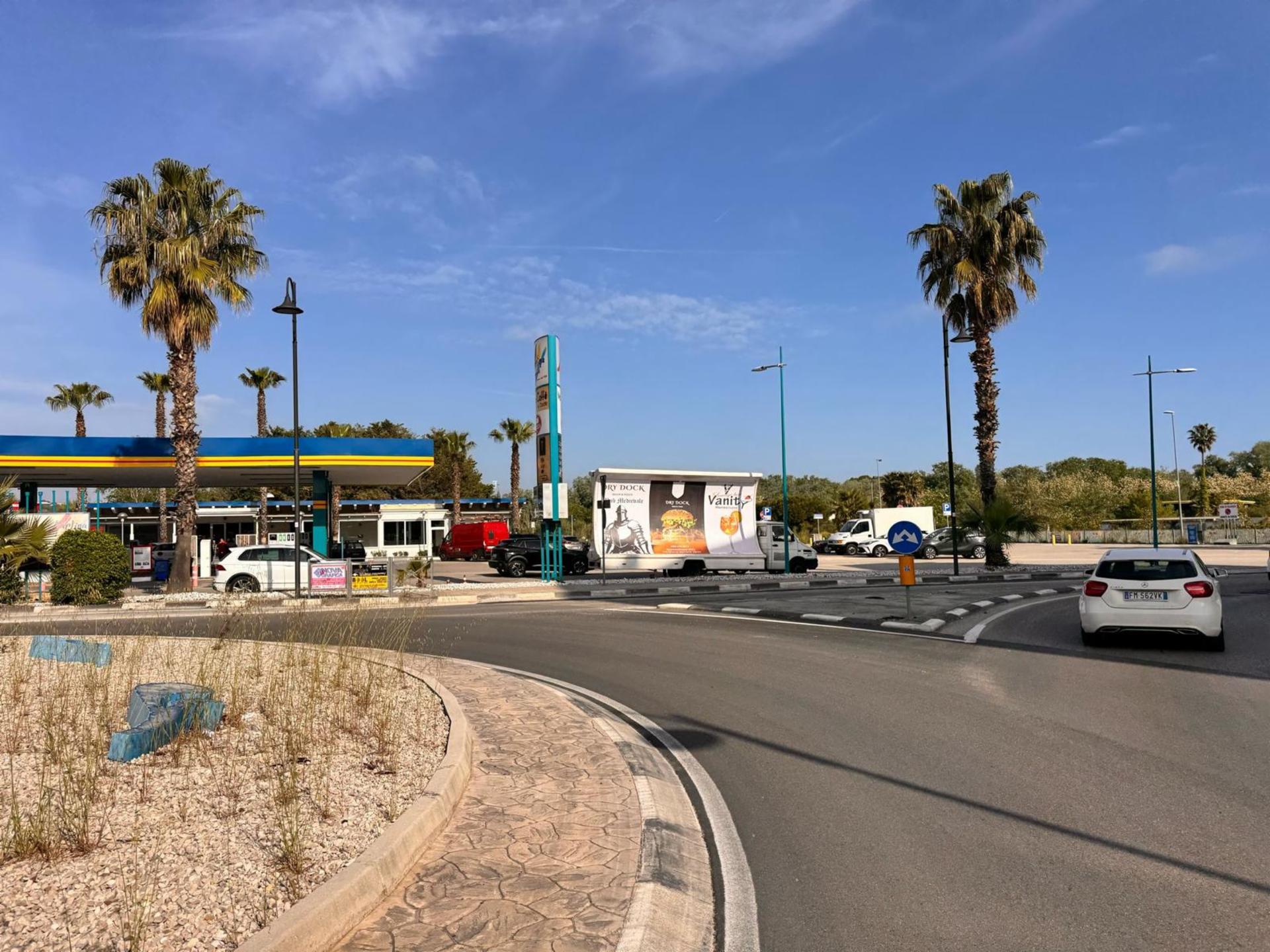 Impianto 6 X 3 a Montesilvano, in zona Centro Estetico Kajal