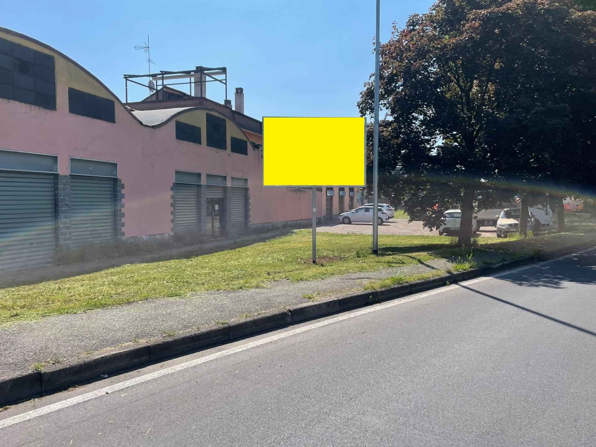 Impianto POSTER a Bareggio, in zona Coop