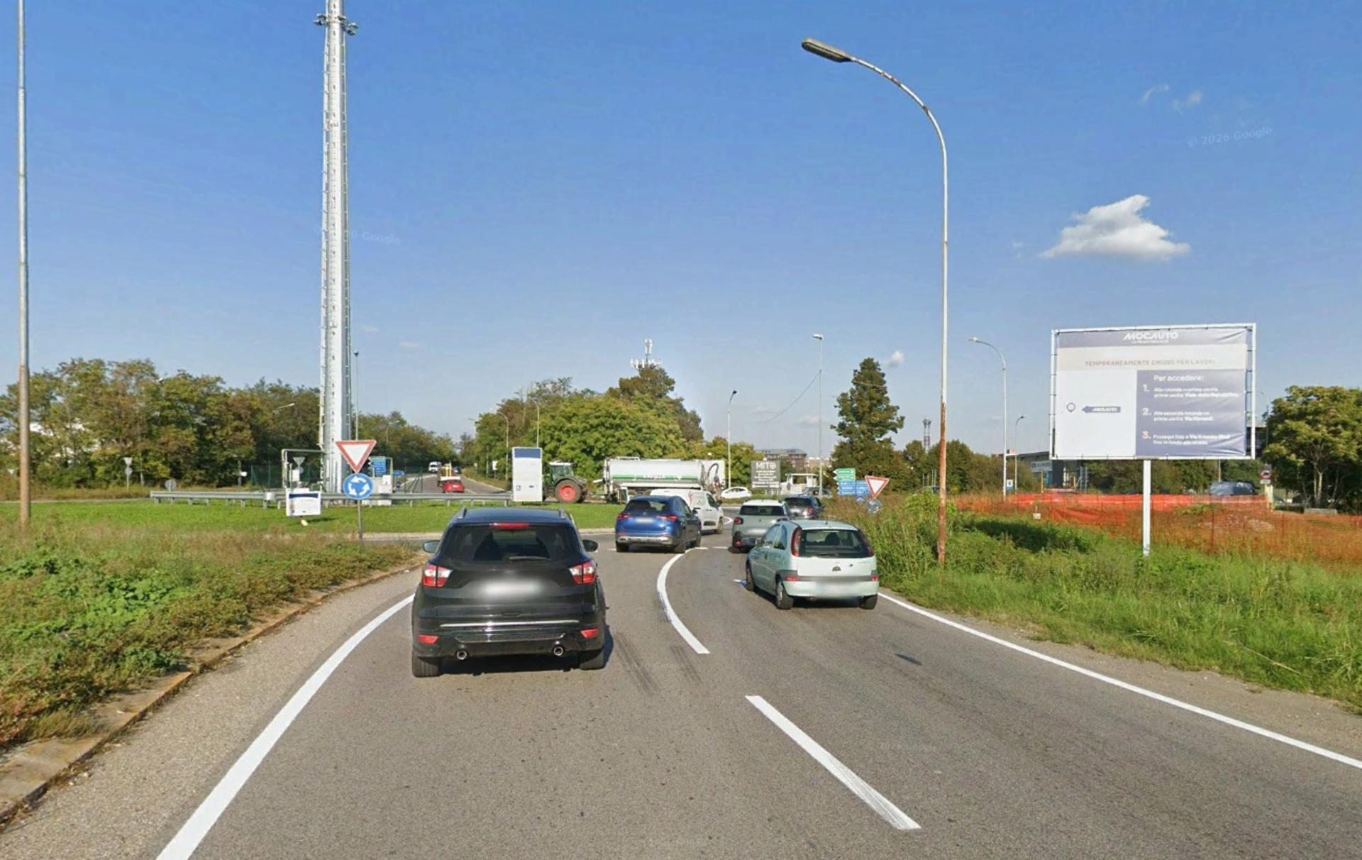 Impianto a S.P. 40 a 25 mt da rotatoria viale della Repubblica  San Giuliano Milanese