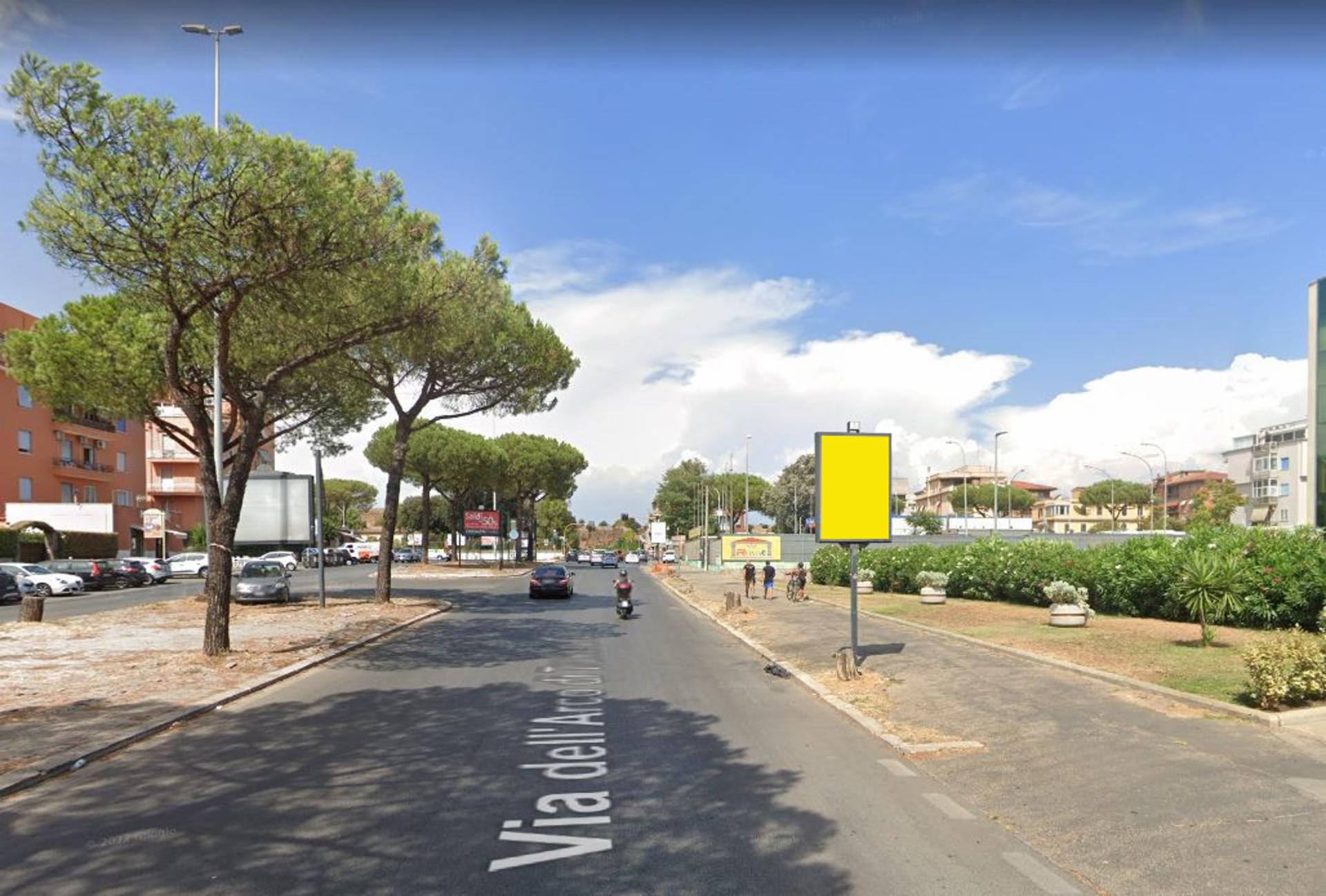 Impianto CARTELLONISTICA a Roma, in zona Eni Shop