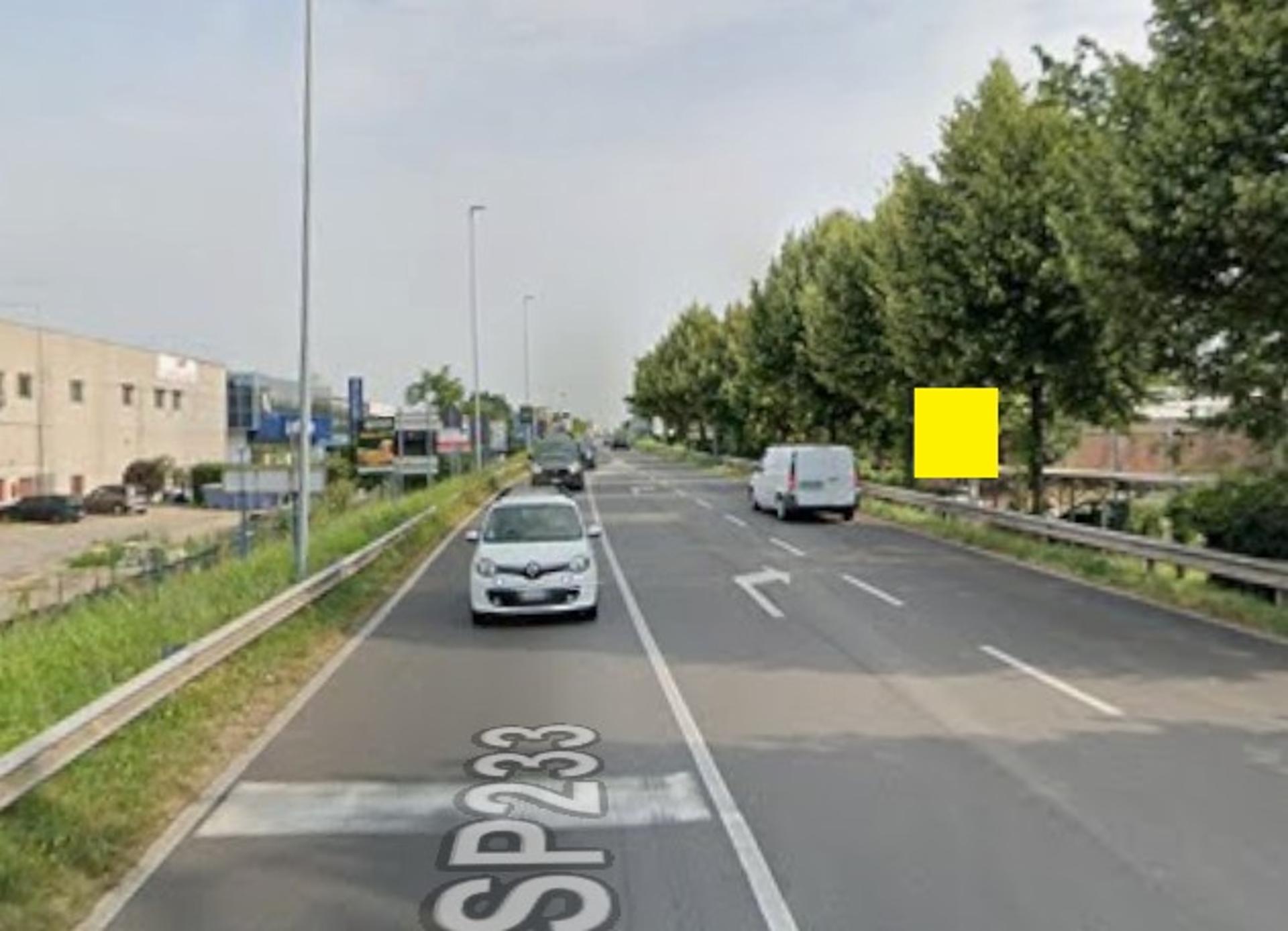 Impianto a VIA Lazzaroni 30 mt dopo Via Mantegazza  Saronno