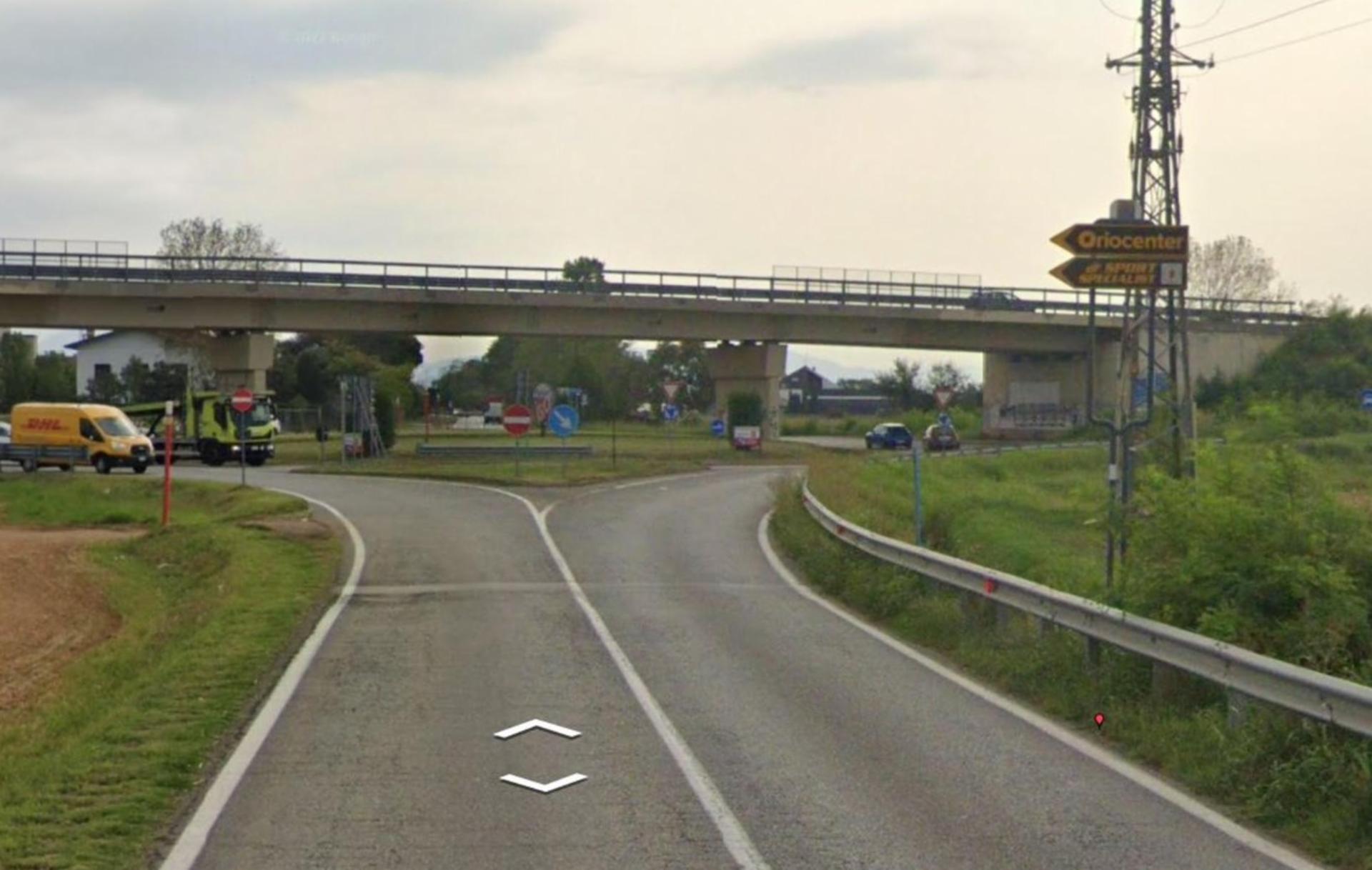 Impianto a S.P. 115 Km. 2+587/dx  Azzano San Paolo