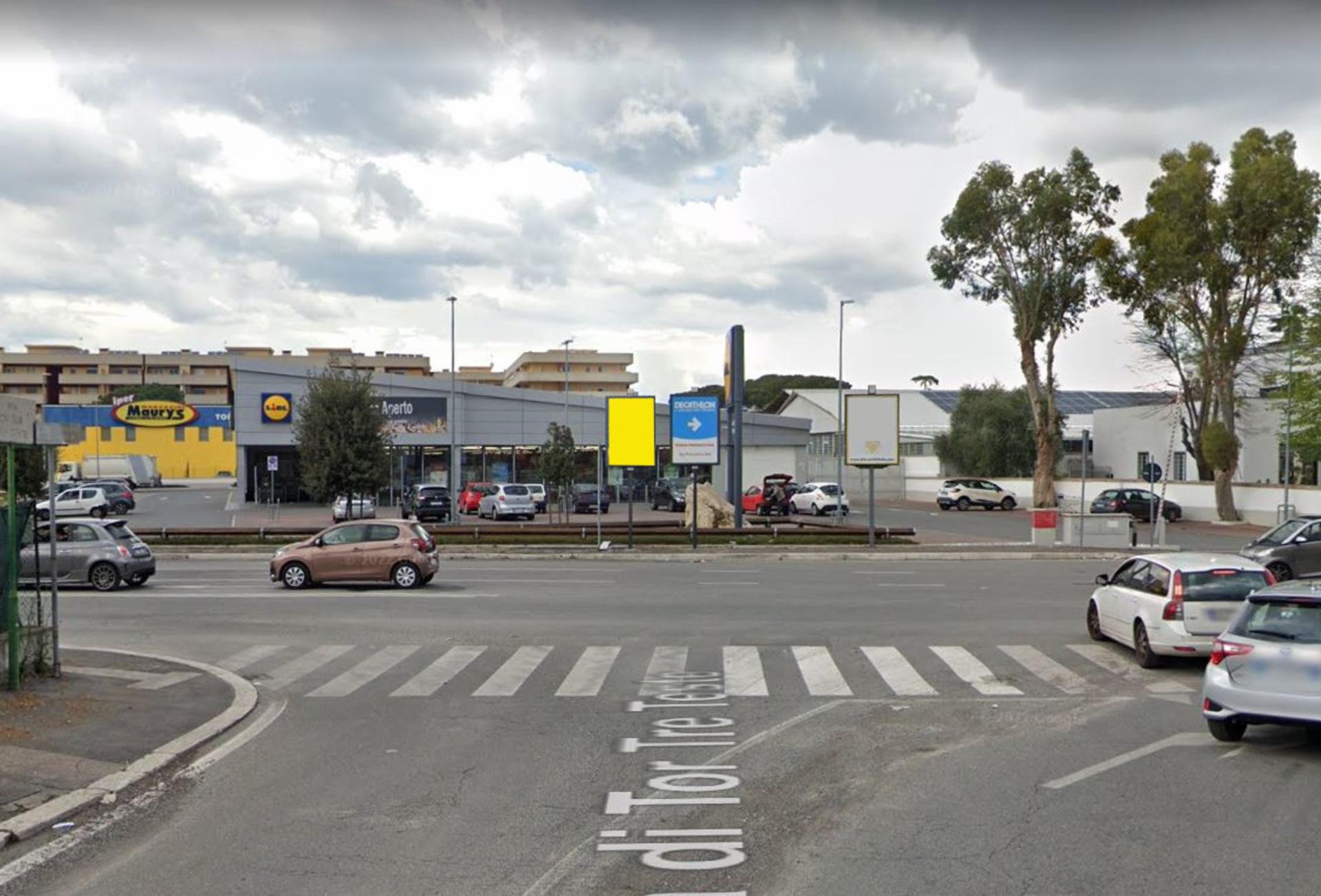Impianto CARTELLONISTICA a Roma, in zona Traffic Live