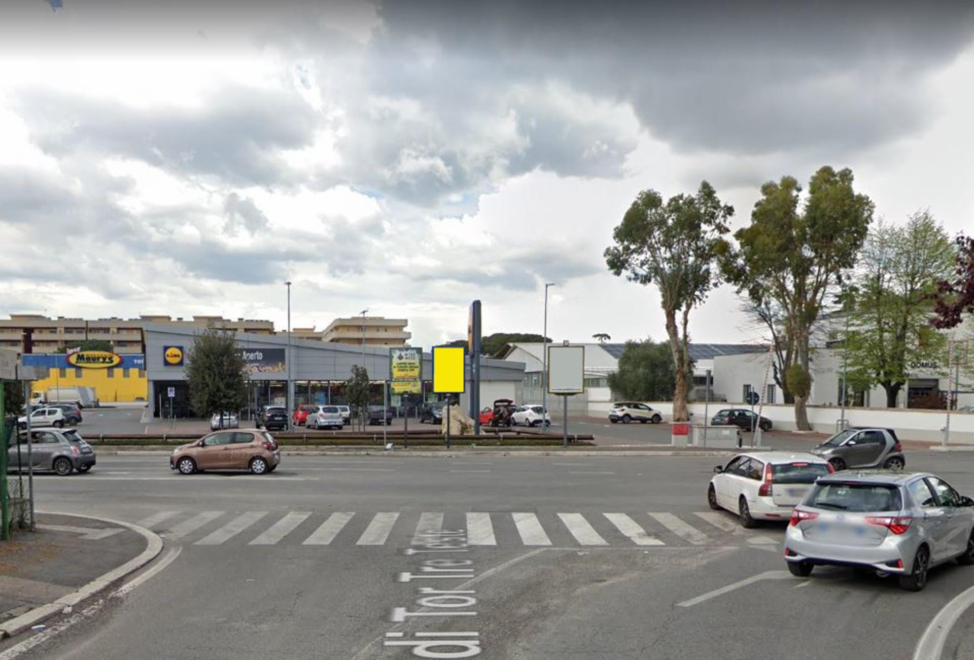 Impianto CARTELLONISTICA a Roma, in zona Traffic Live