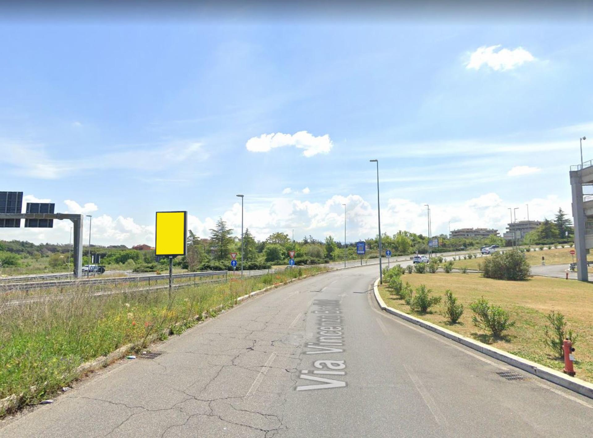 Impianto CARTELLONISTICA a Roma, in zona Scarpe & Scarpe